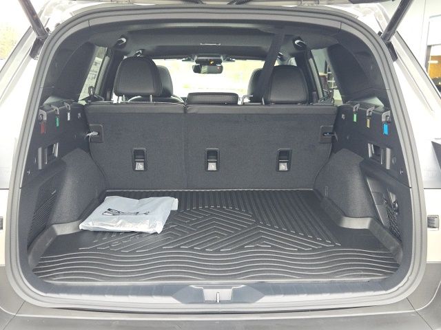 2026 Subaru Outback Limited - Photo 18