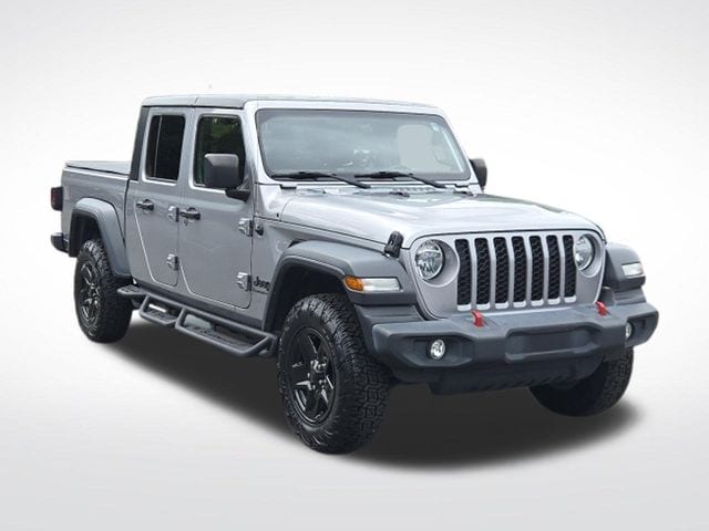 2020 Jeep Gladiator Sport S's photo