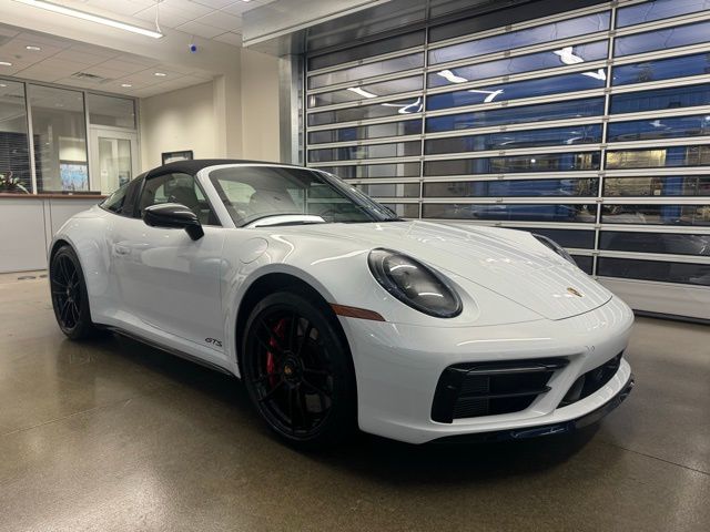 2023 Porsche 911 GTS's photo