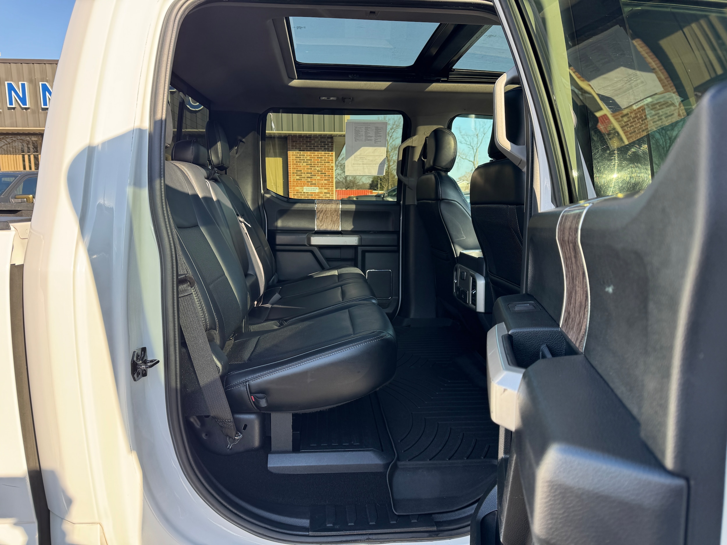 2019 Ford F-350 Super Duty Lariat - Photo 14