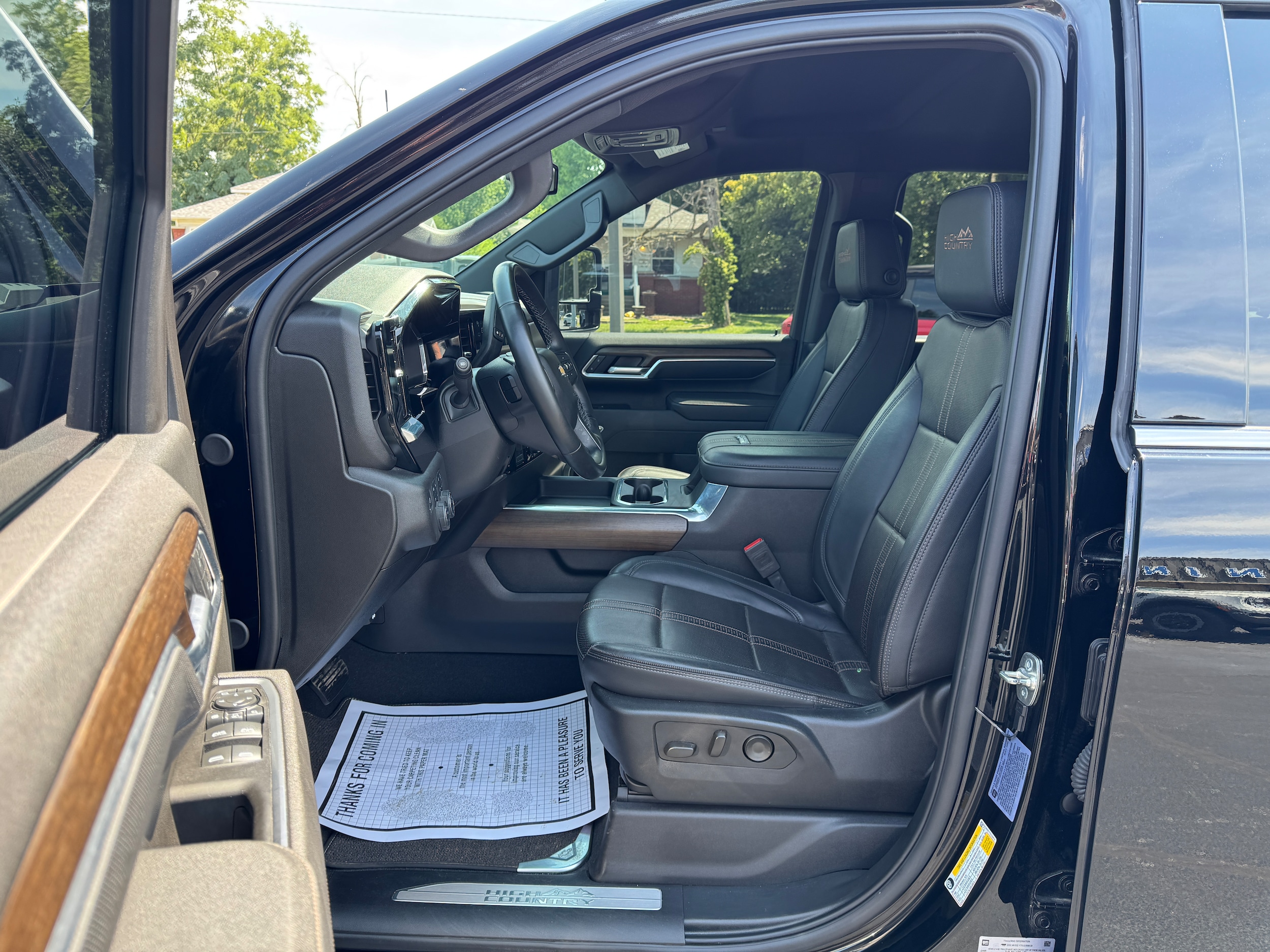 2025 Chevrolet Silverado 2500HD High Country - Photo 10