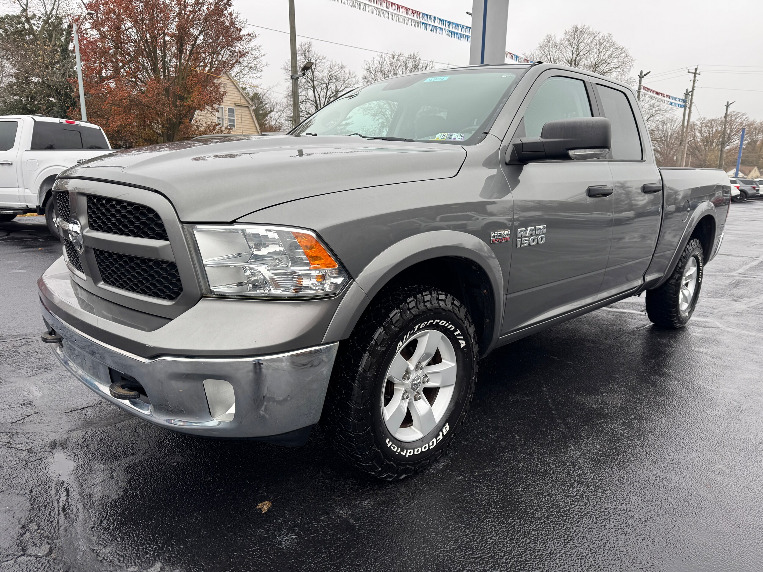 2013 Ram 1500 Outdoorsman photo 3