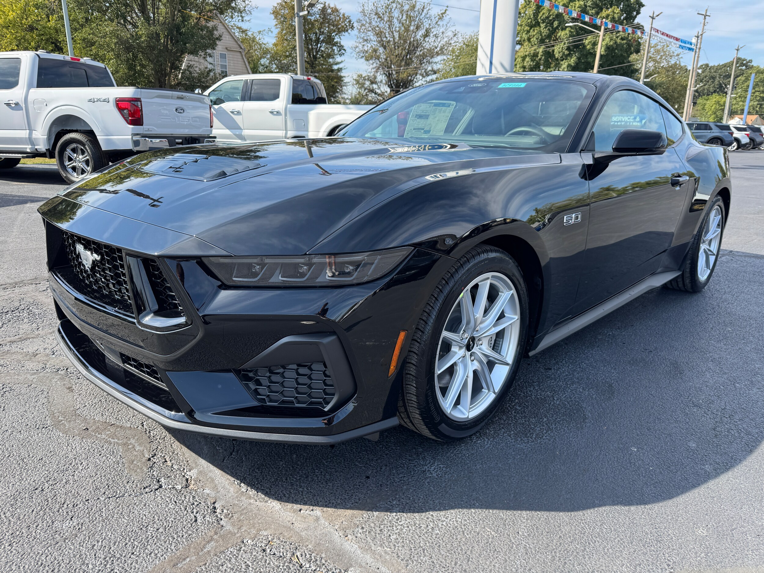 2025 Ford Mustang GT Premium photo 3
