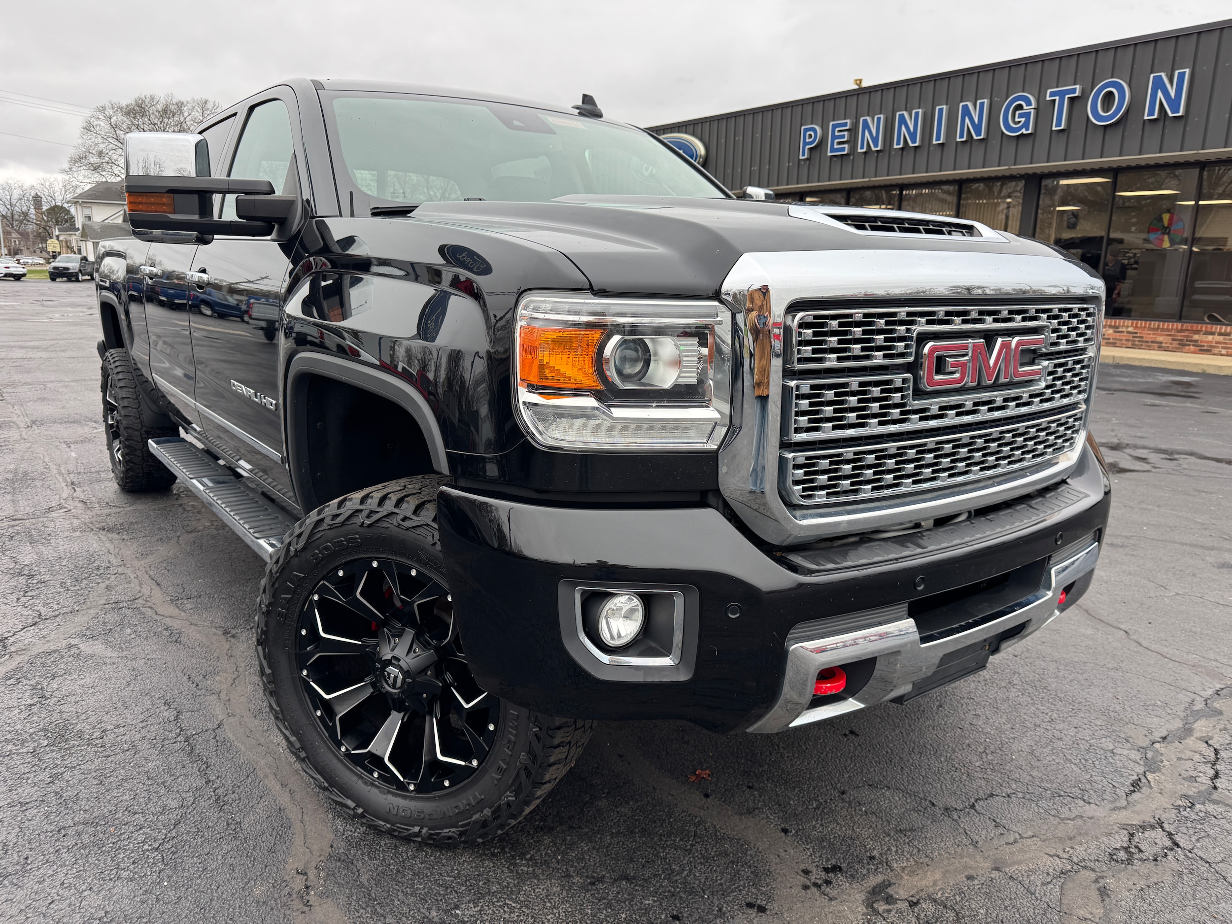 2019 GMC Sierra 4WD Crew Cab Standard Box Denali's photo