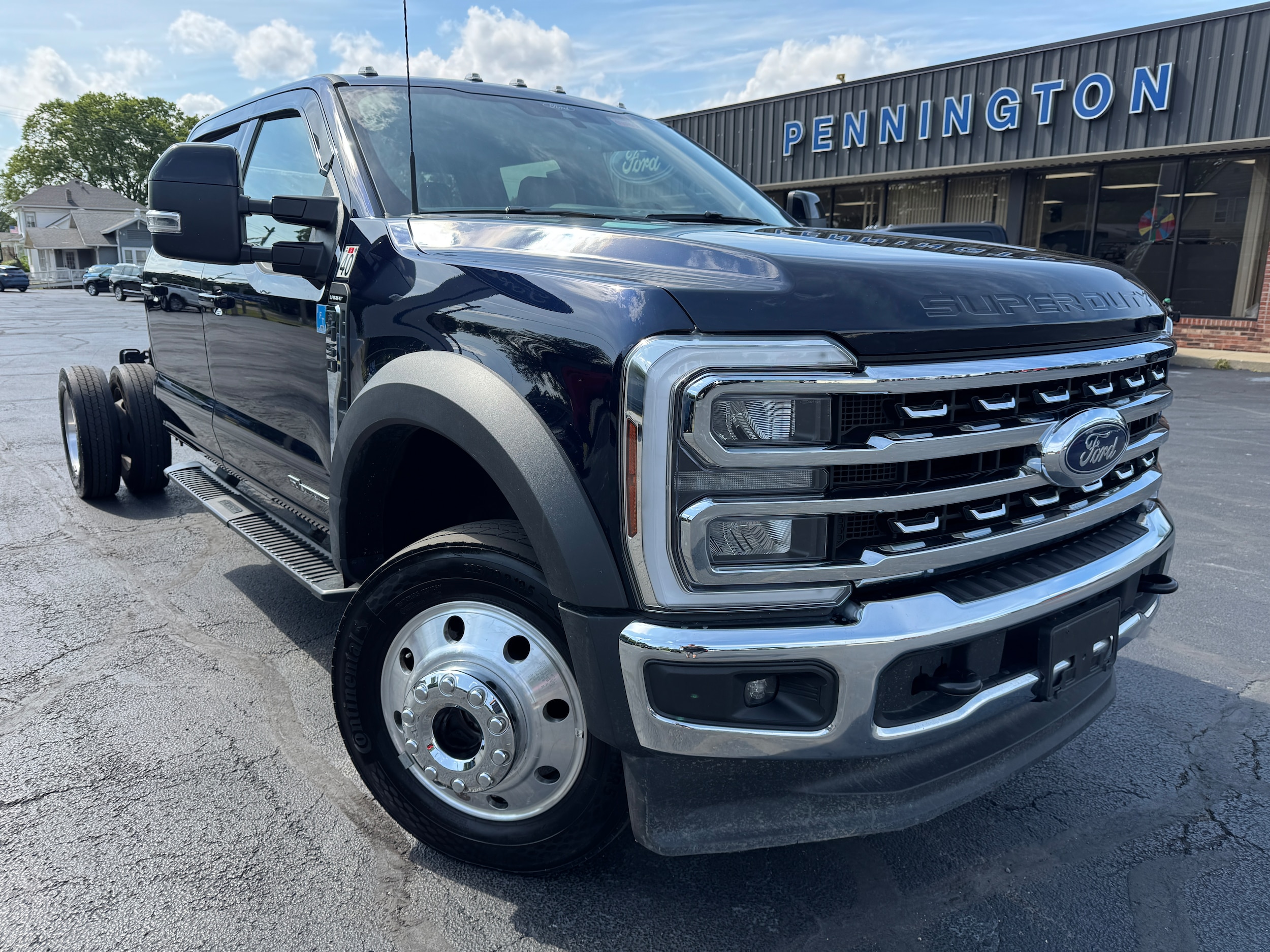 2025 Ford F-450 Lariat 4x4 Crew Cab 179-In DRW's photo