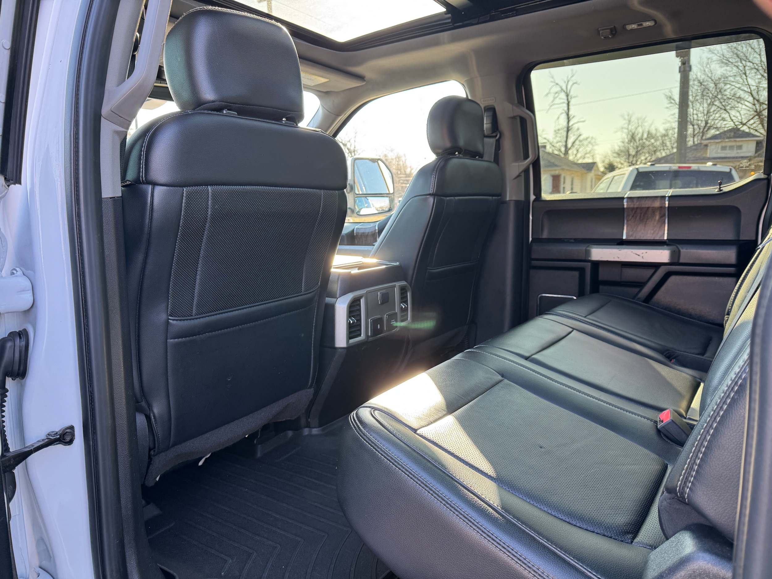 2019 Ford F-350 Super Duty Lariat - Photo 13