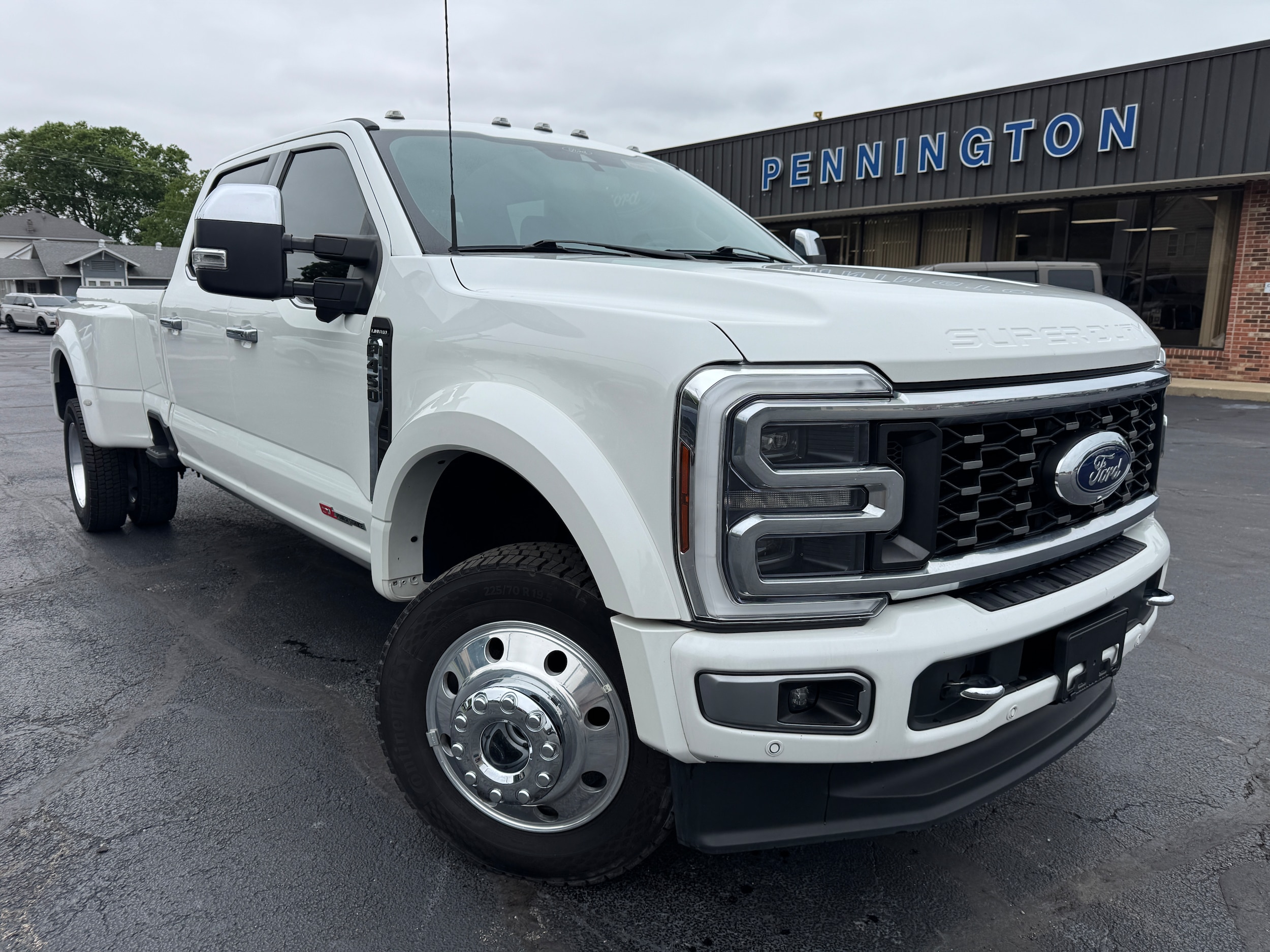 2024 Ford F-450 Limited 4x4 Crew Cab 8' Box DRW's photo