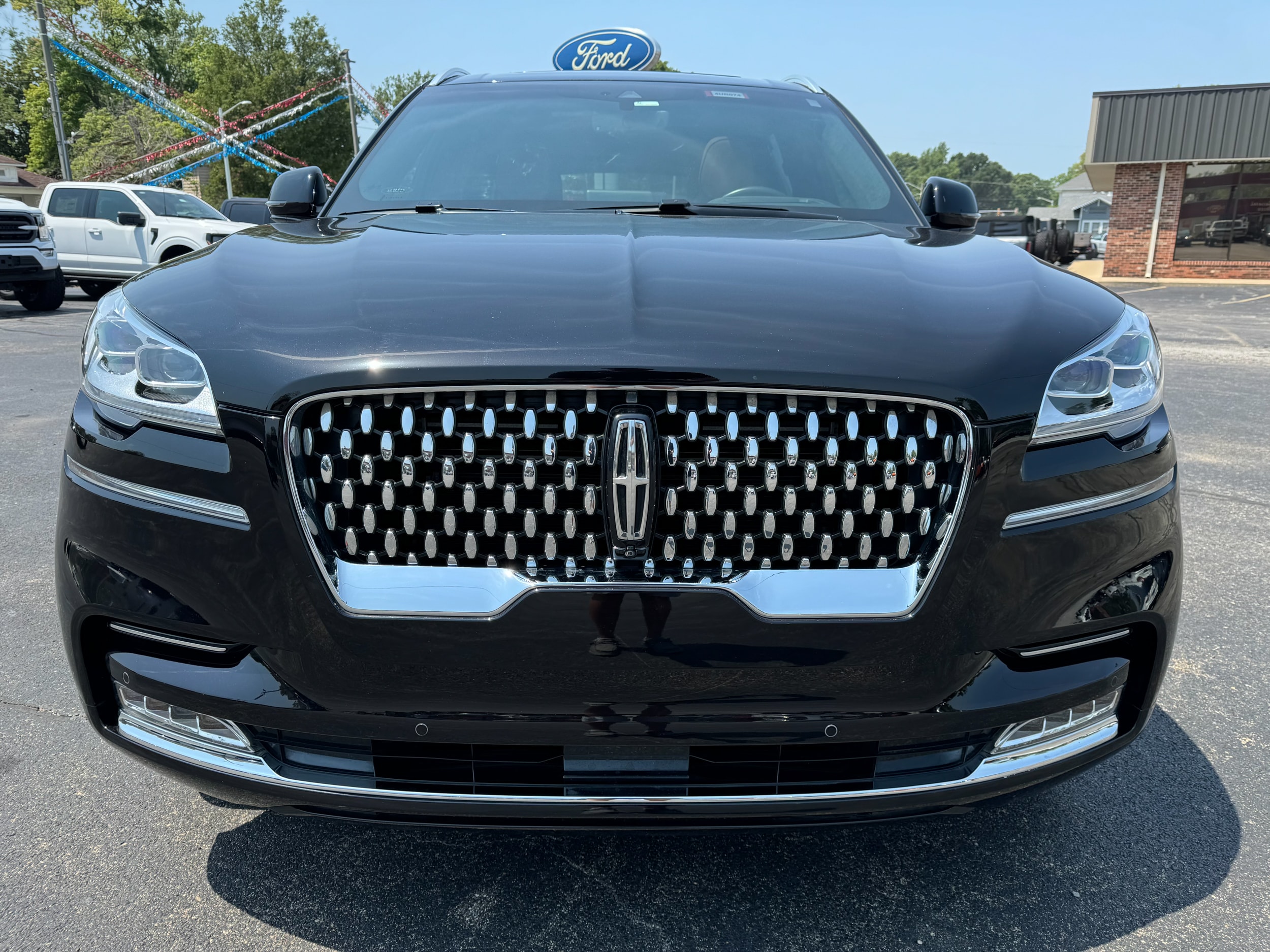 Used 2023 Lincoln Aviator Black Label with VIN 5LM5J9XC4PGL00674 for sale in Centralia, IL