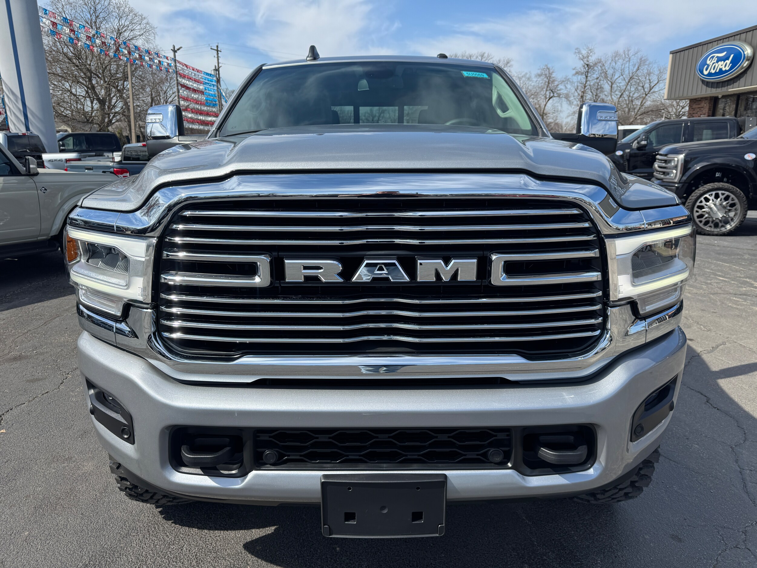 2024 Ram 2500 Laramie photo 2