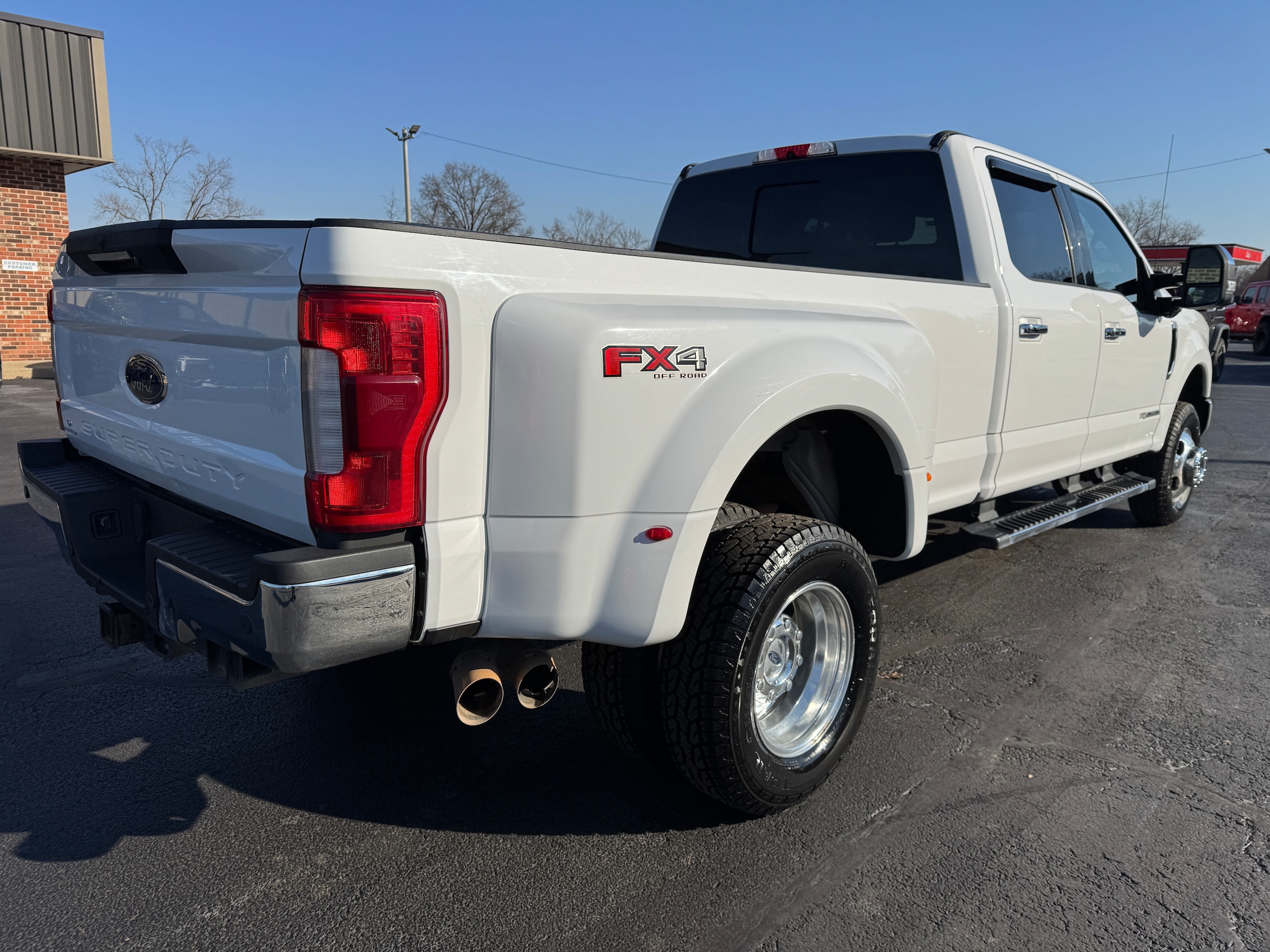 2019 Ford F-350 Super Duty Lariat - Photo 7