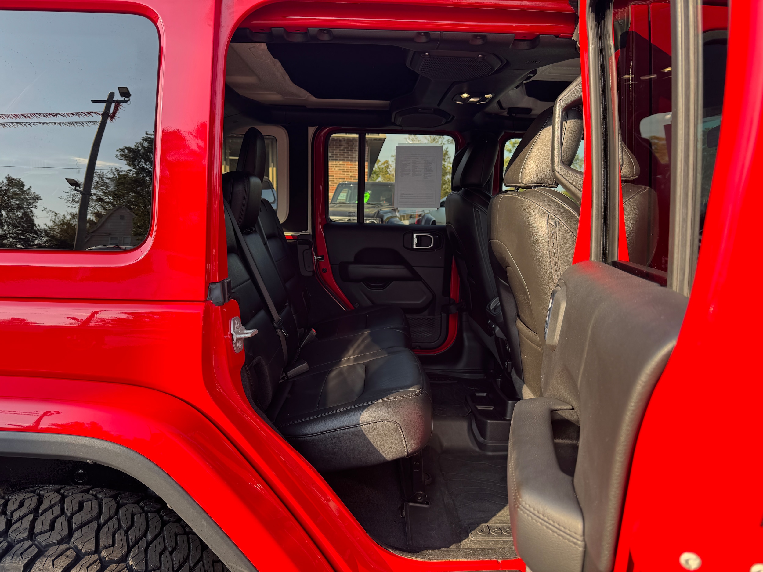 2021 Jeep Wrangler Unlimited Sahara Altitude - Photo 15