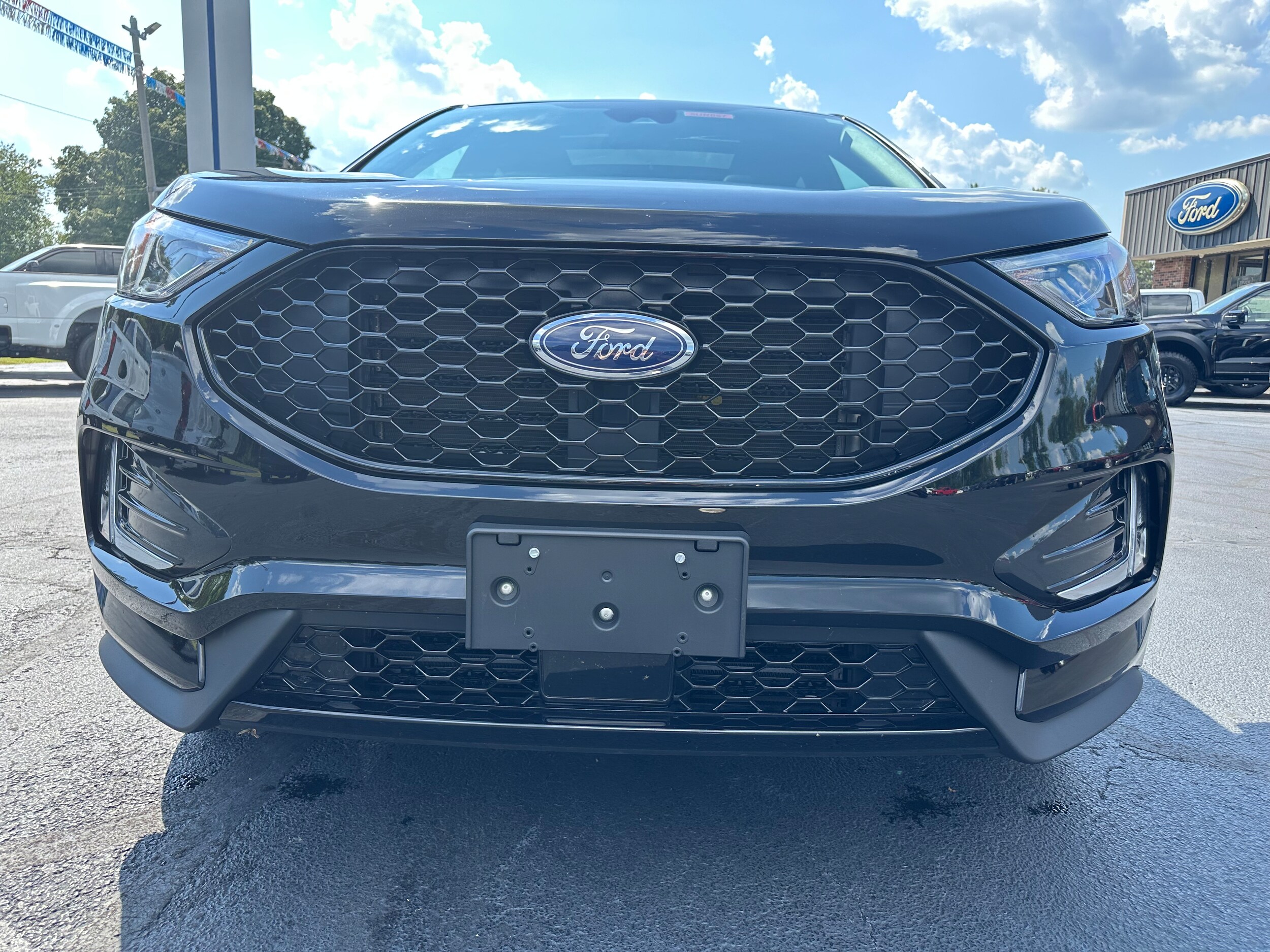 2024 Ford Edge ST-Line photo 3