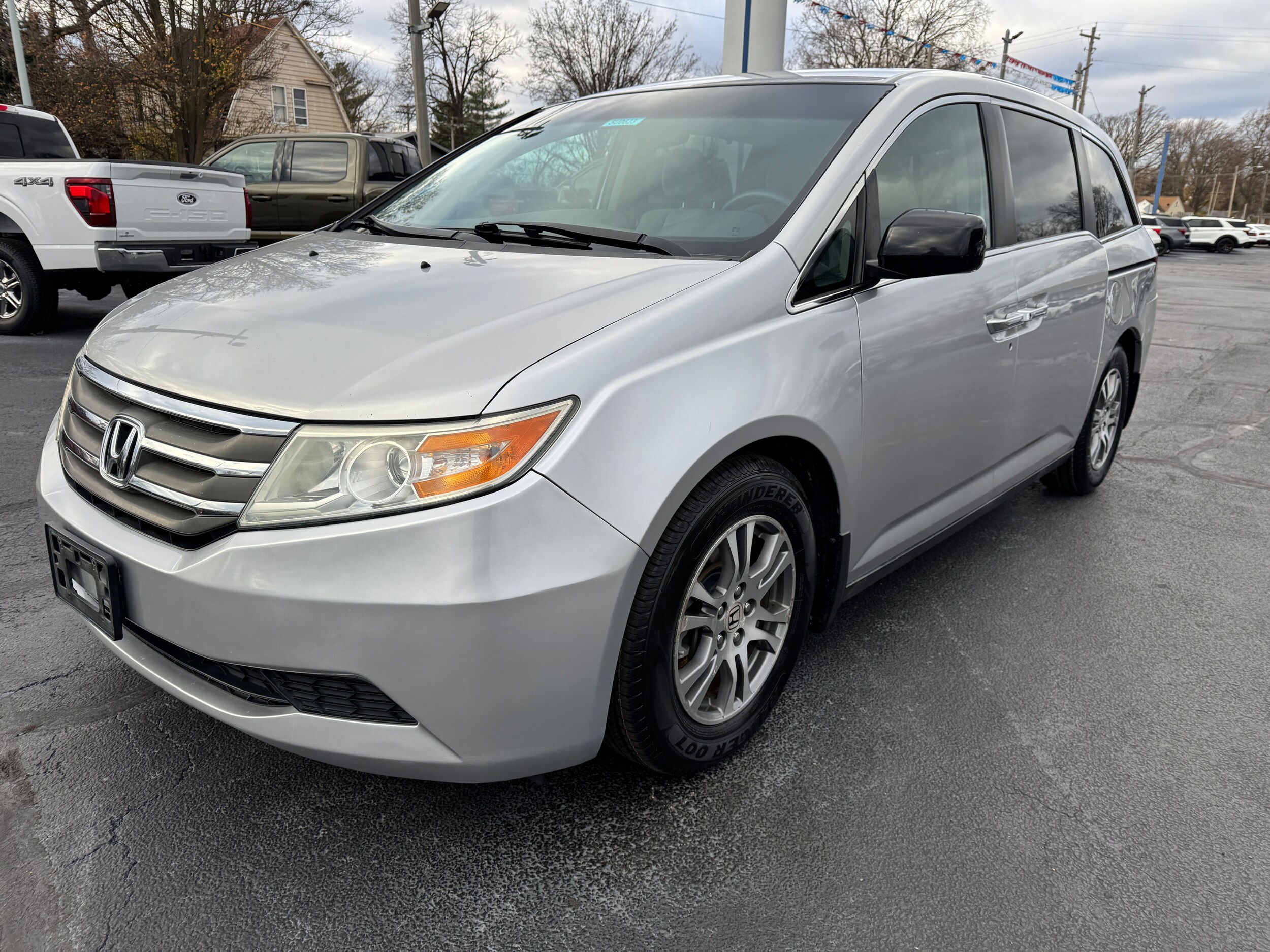 2012 Honda Odyssey EX photo 3