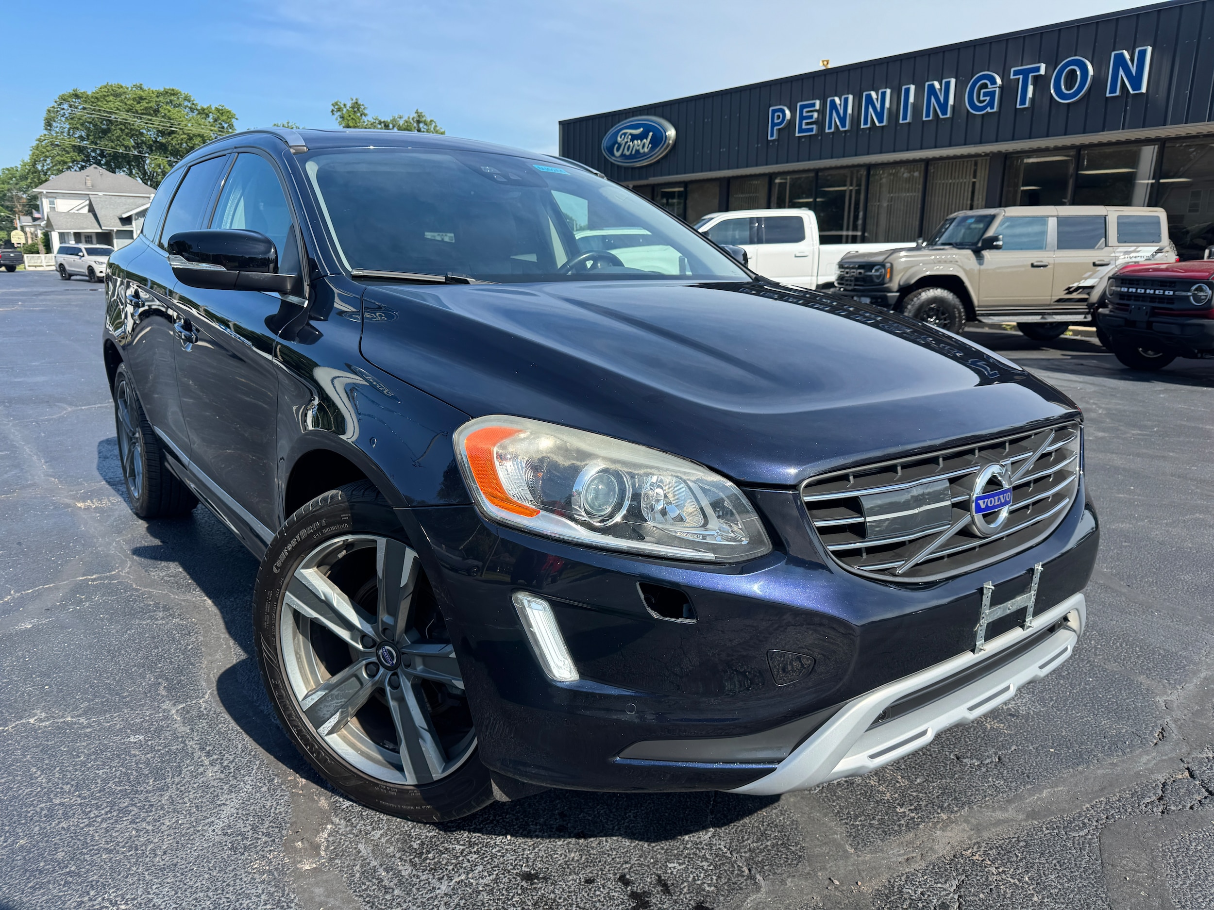 2017 Volvo XC60 T6 AWD Dynamic's photo