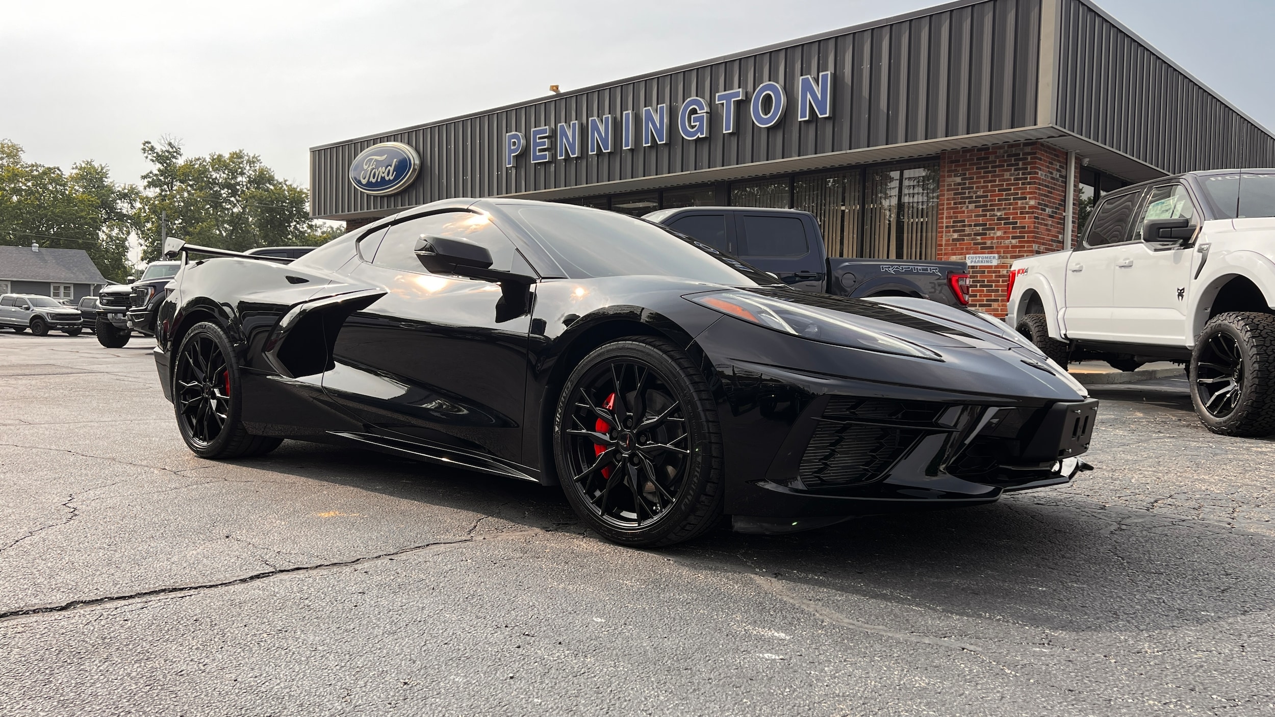 Used 2024 Chevrolet Corvette 2LT with VIN 1G1YB2D41R5113213 for sale in Centralia, IL