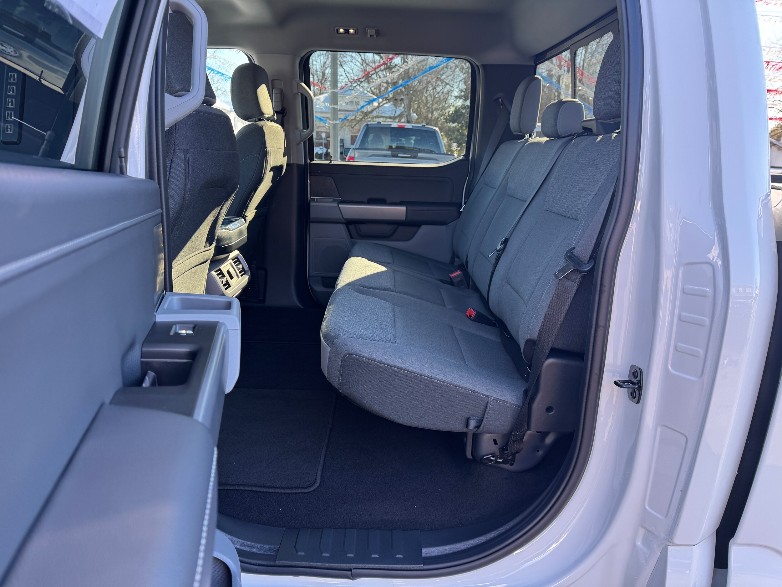 2024 Ford F-150 XLT photo 4