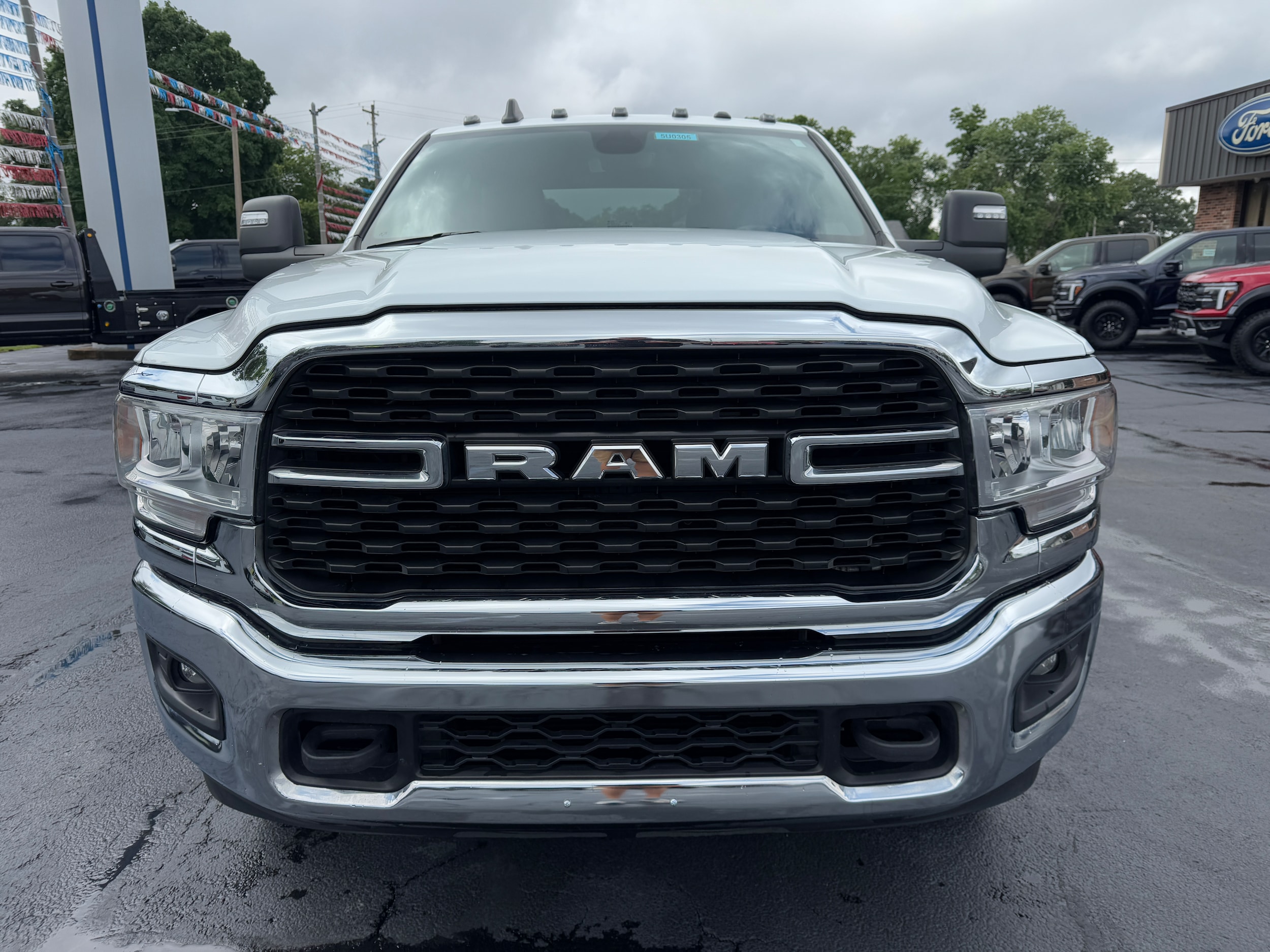 2024 Ram 3500 Big Horn photo 2
