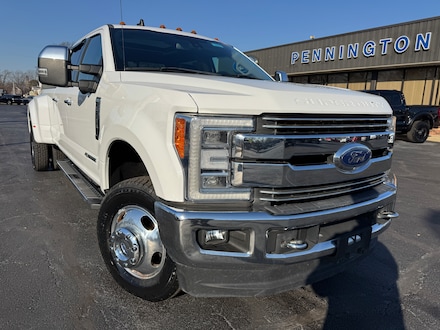 2019 Ford F-350 Lariat Truck Crew Cab
