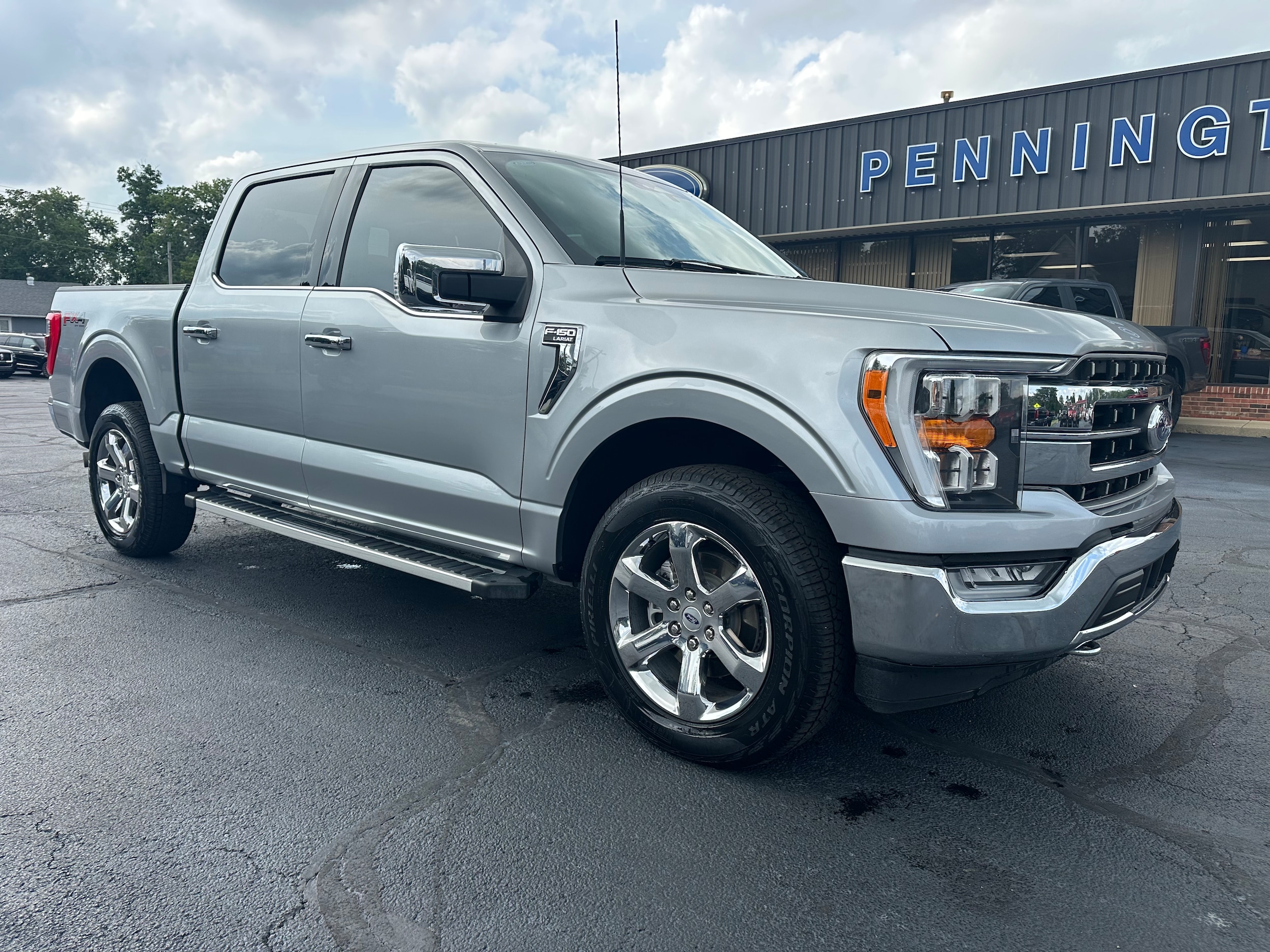 2023 Ford F-150 Lariat's photo