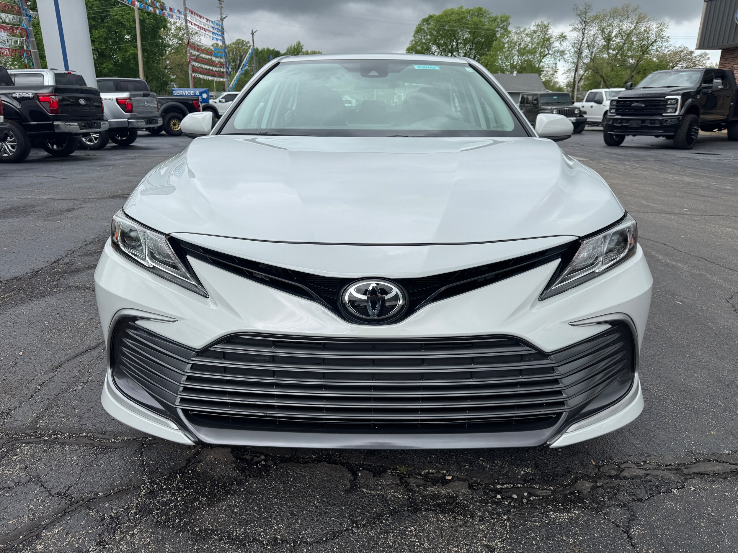 2024 Toyota Camry LE photo 2