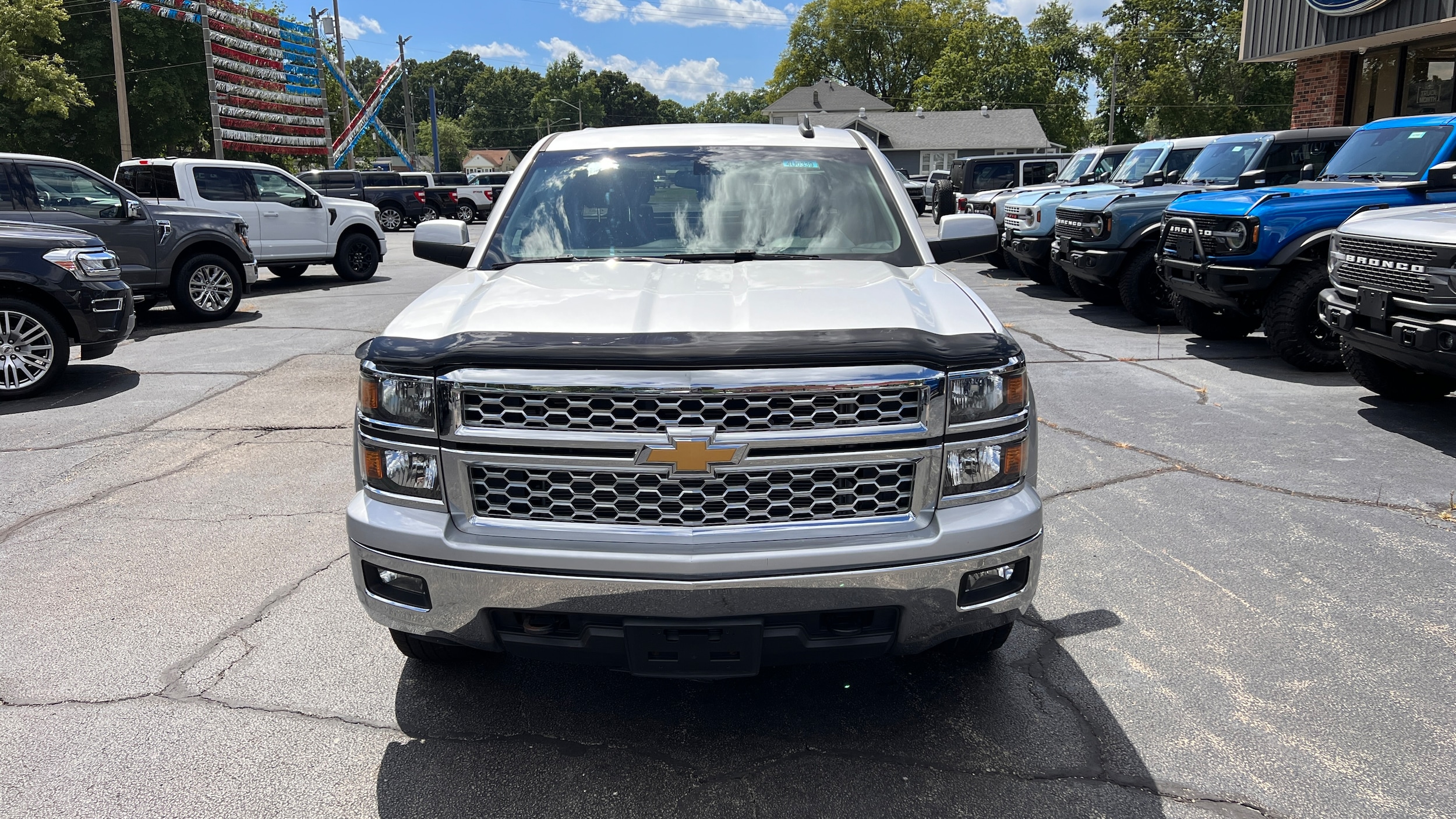 Used 2015 Chevrolet Silverado 1500 LT with VIN 3GCUKREC6FG444863 for sale in Centralia, IL