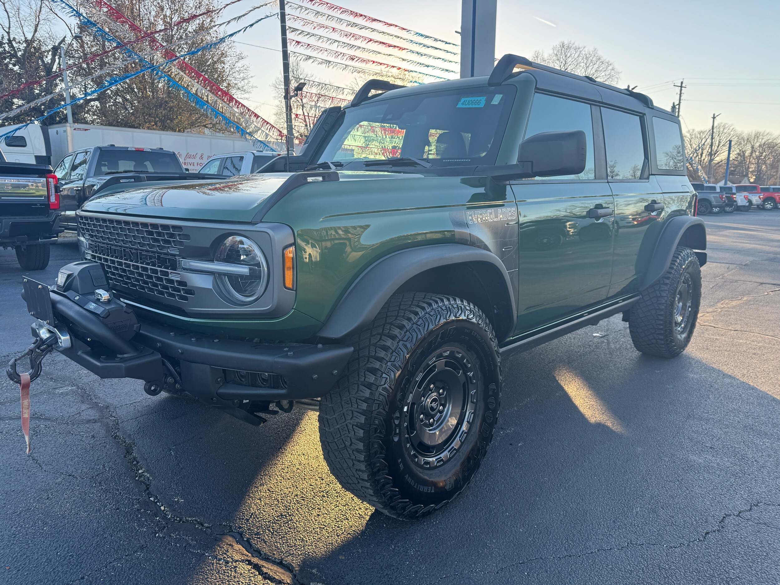 2023 Ford Bronco Everglades photo 3