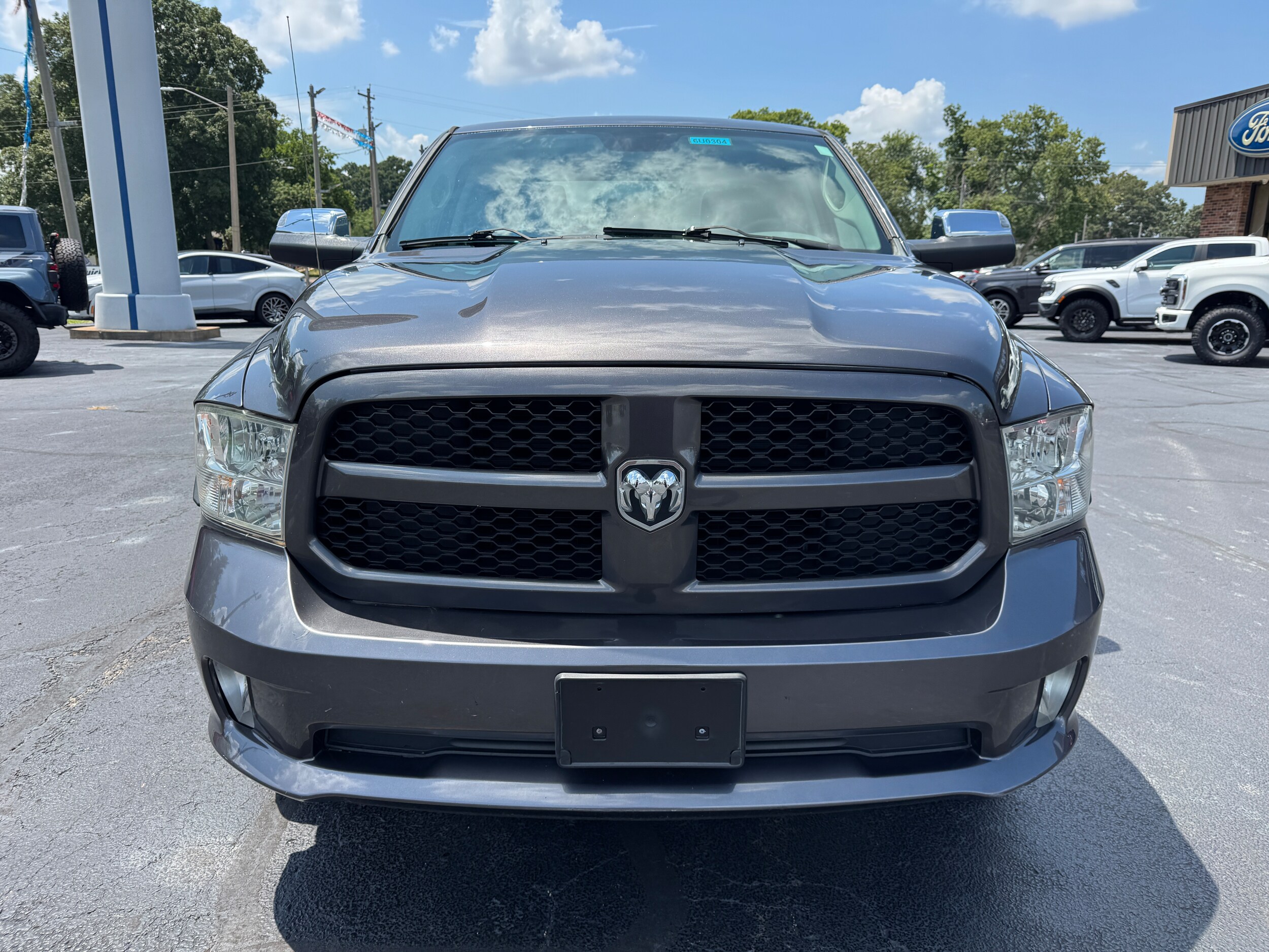 Used 2015 RAM Ram 1500 Pickup Express with VIN 1C6RR7FG9FS636852 for sale in Centralia, IL