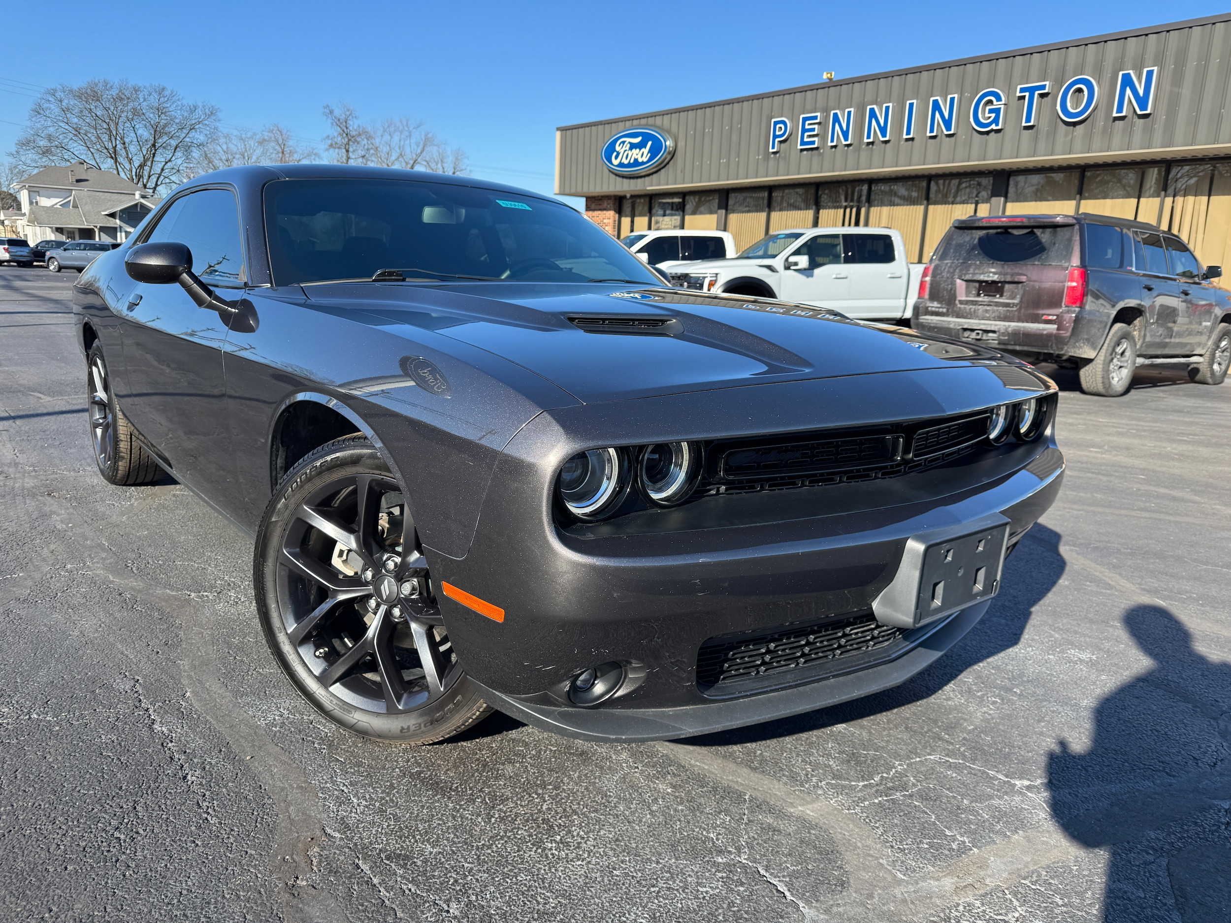 2022 Dodge Challenger SXT's photo