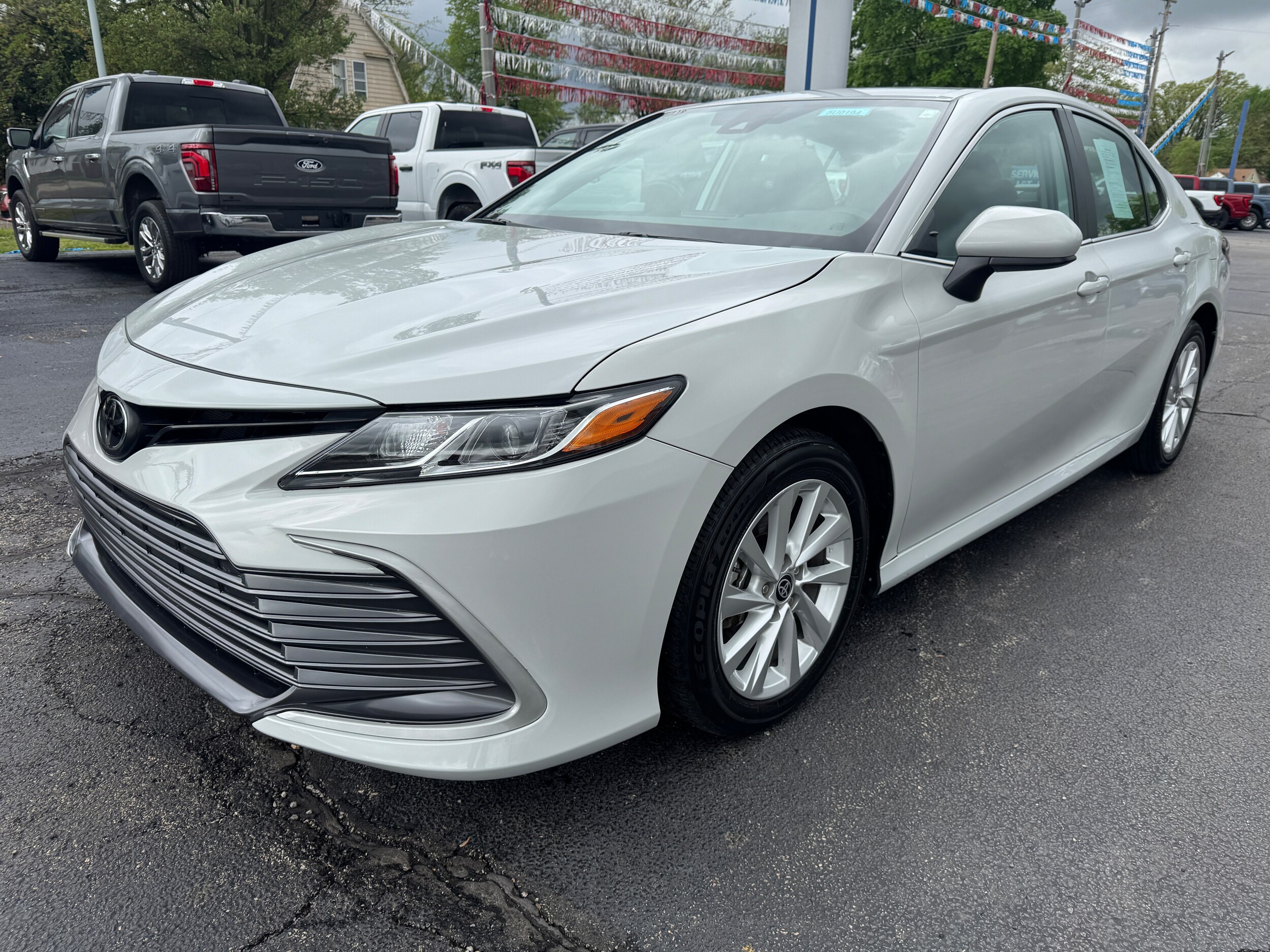 2024 Toyota Camry LE photo 3