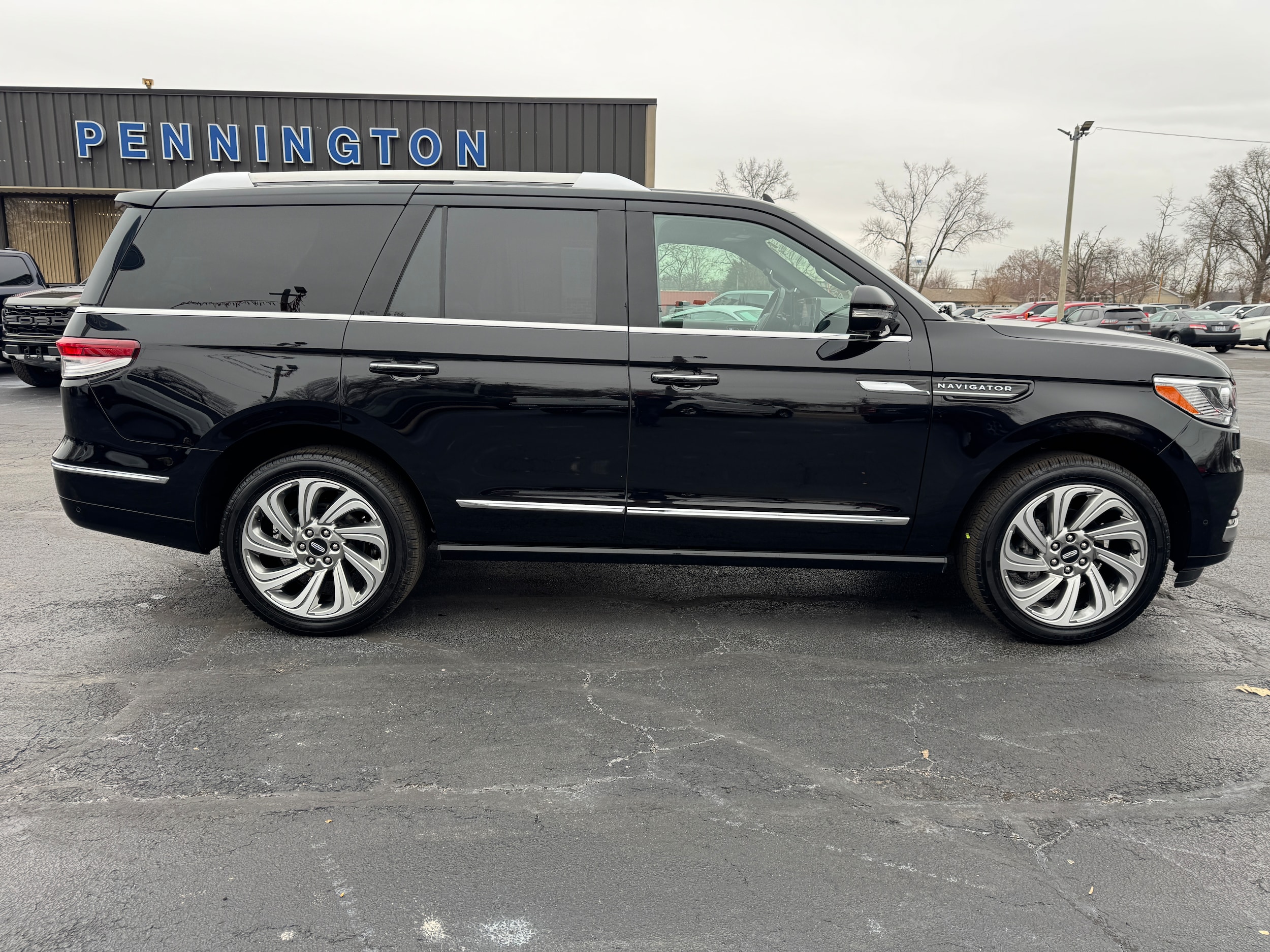 2024 Lincoln Navigator Reserve - Photo 8