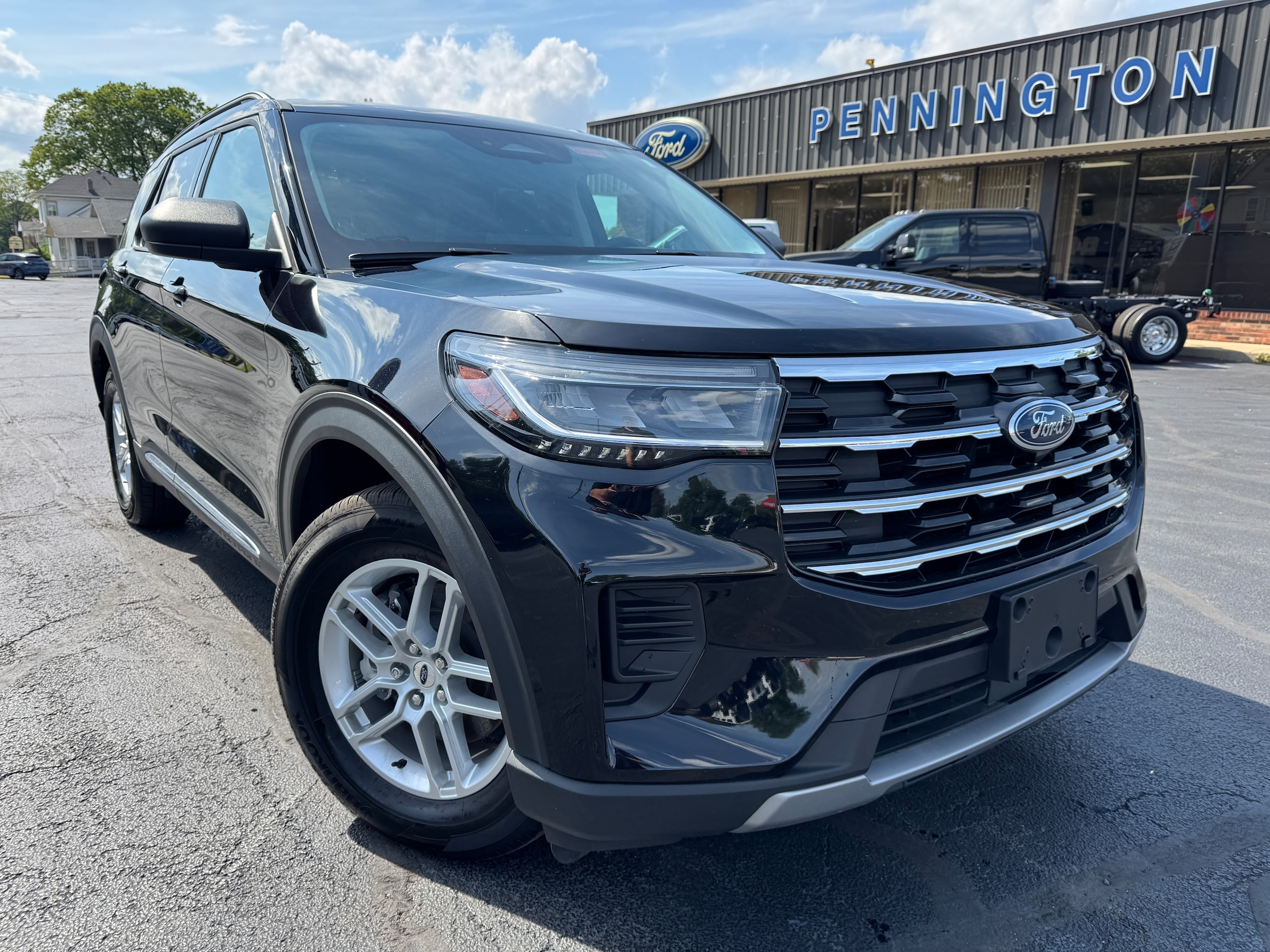 2025 Ford Explorer Active RWD (PL535)'s photo