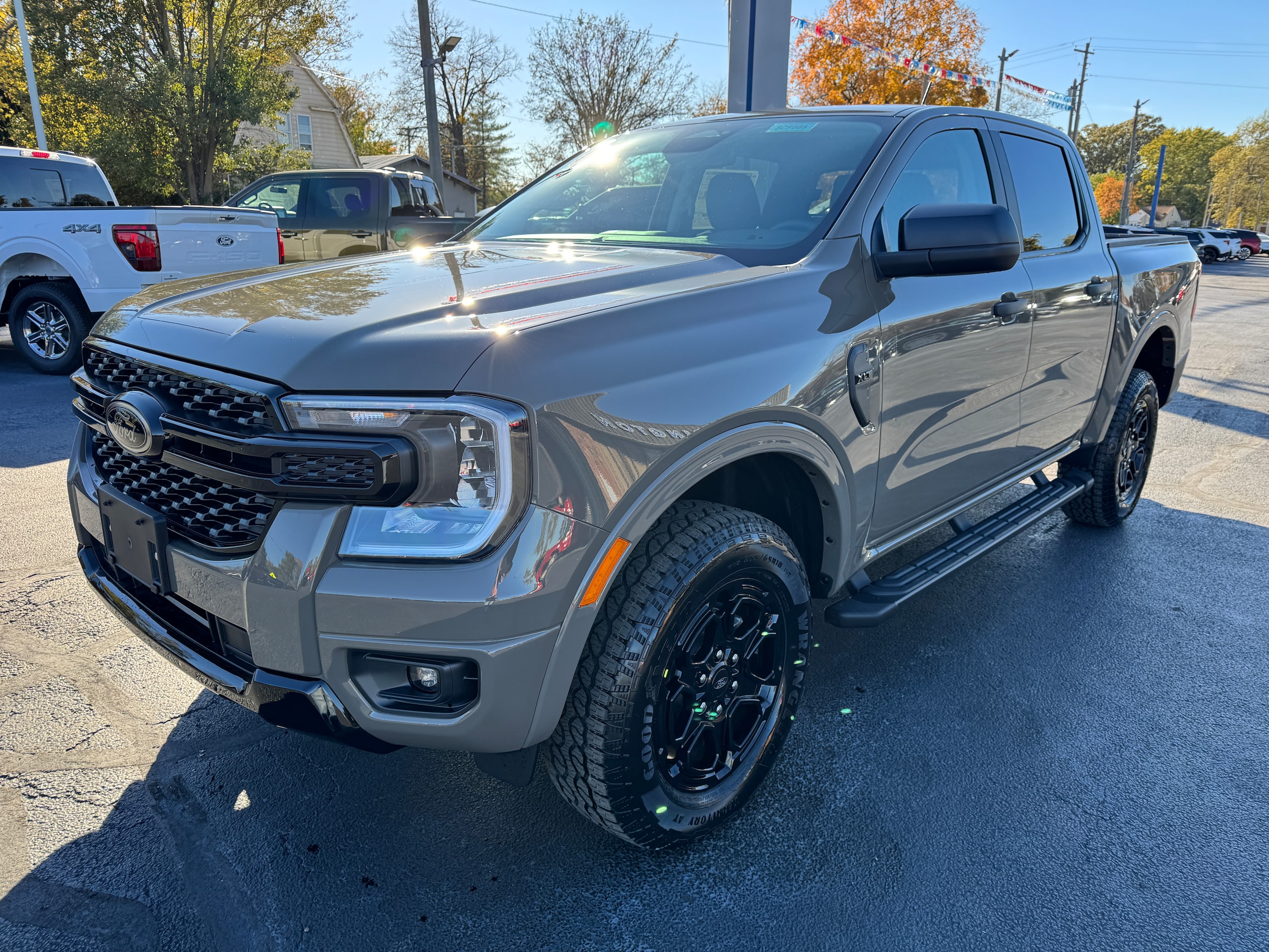 2025 Ford Ranger XLT photo 2
