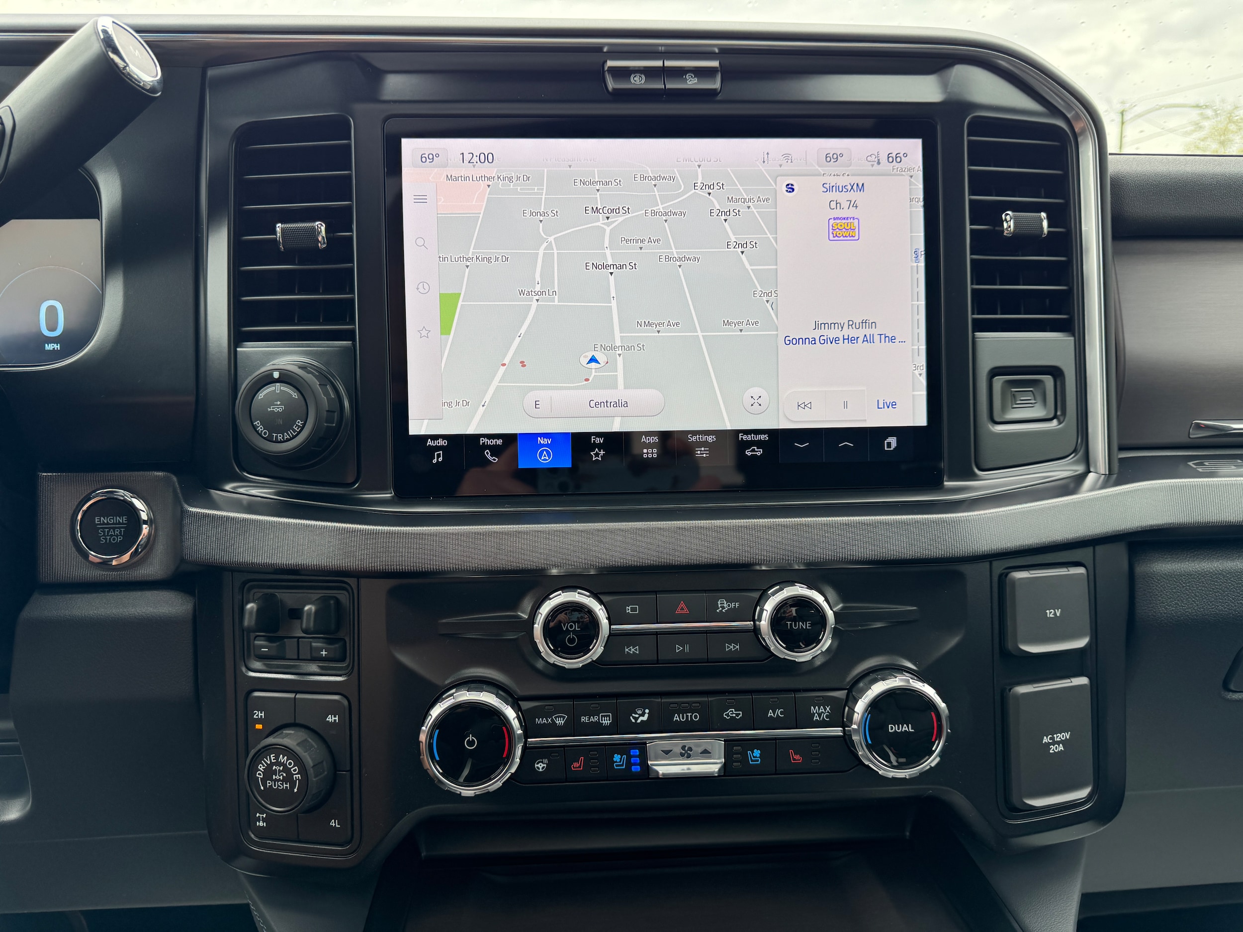 2026 Ford F-250 Super Duty Platinum - Photo 21
