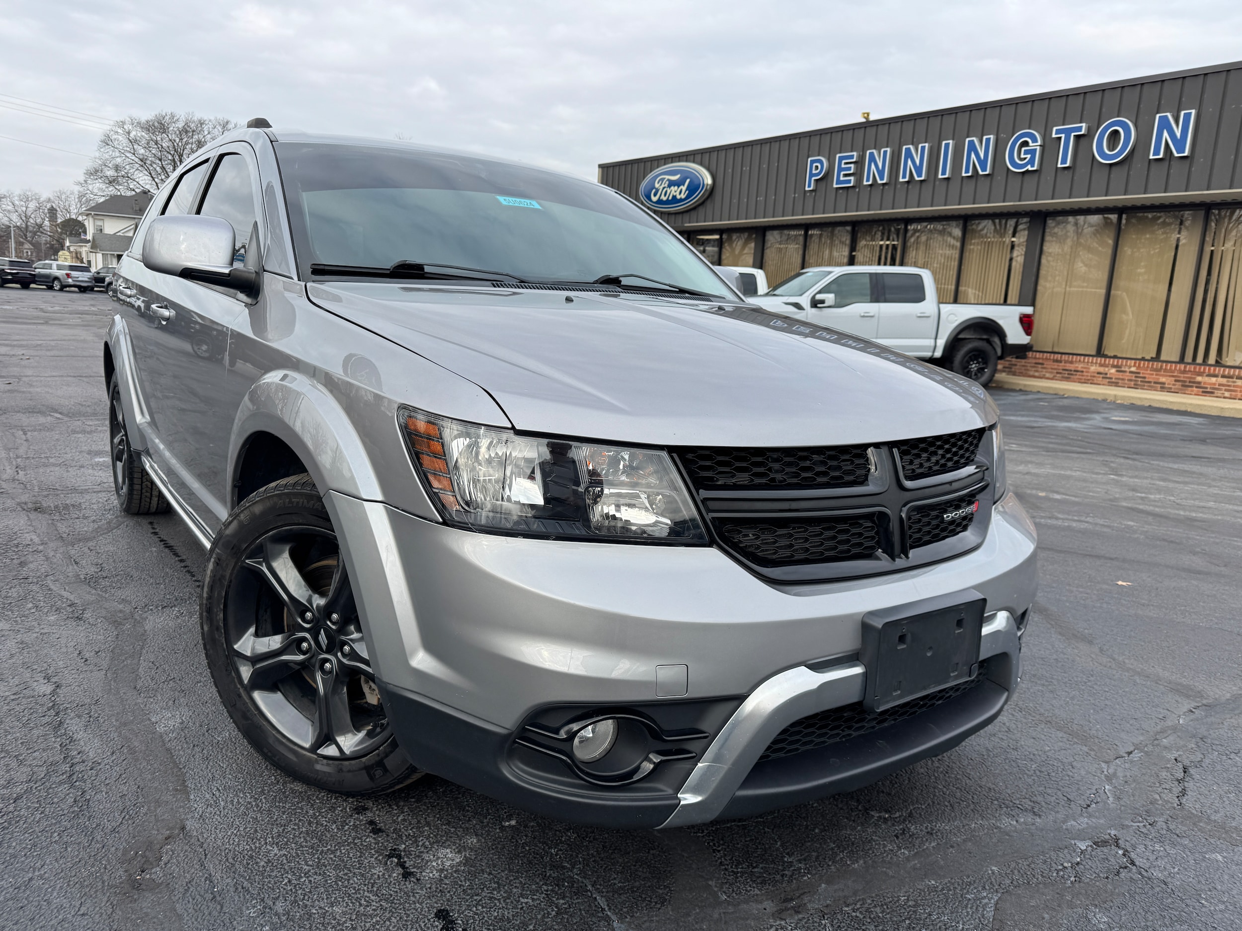 2018 Dodge Journey Crossroad's photo