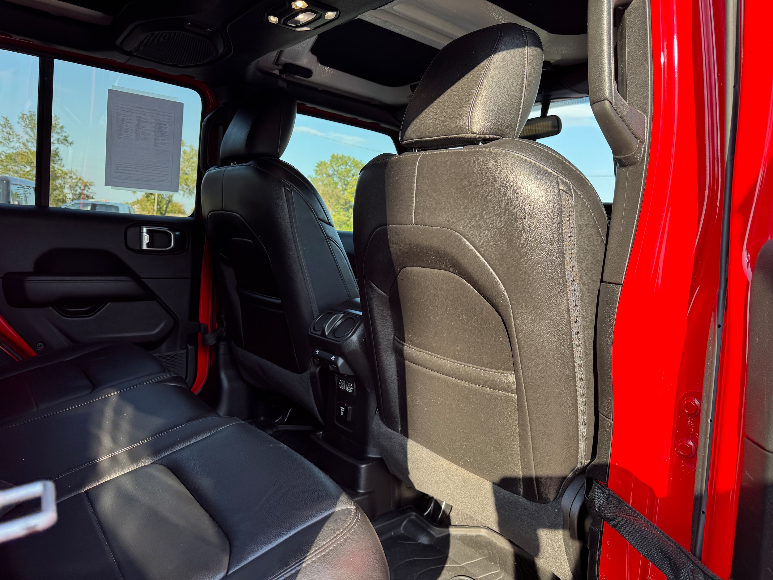 2021 Jeep Wrangler Unlimited Sahara Altitude - Photo 16