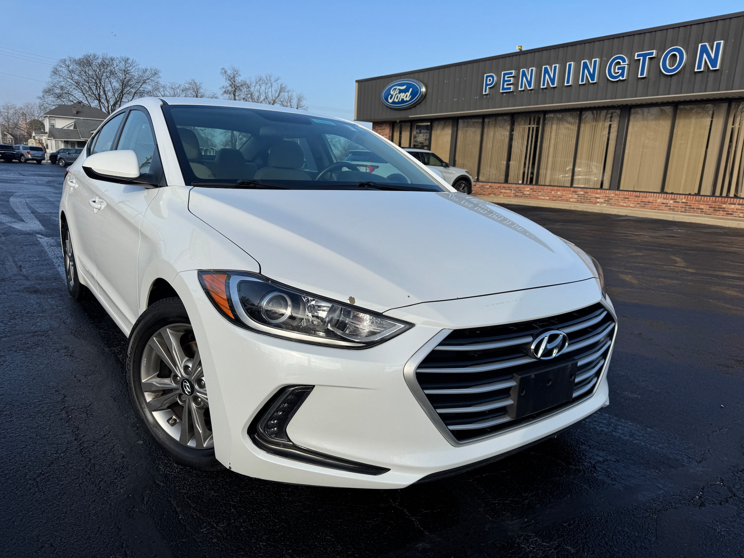 2017 Hyundai Elantra Limited's photo