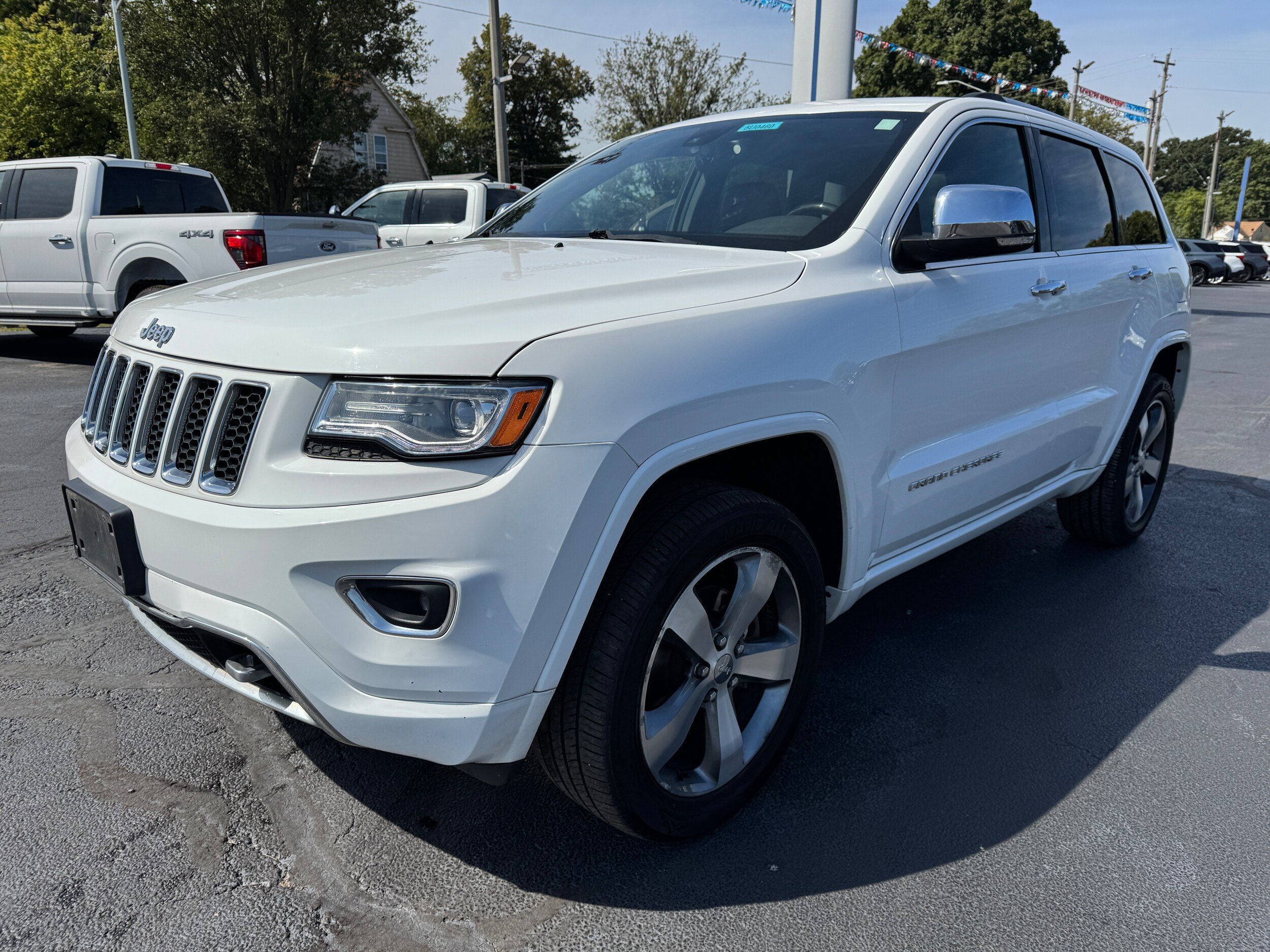 2015 Jeep Grand Cherokee Overland photo 2