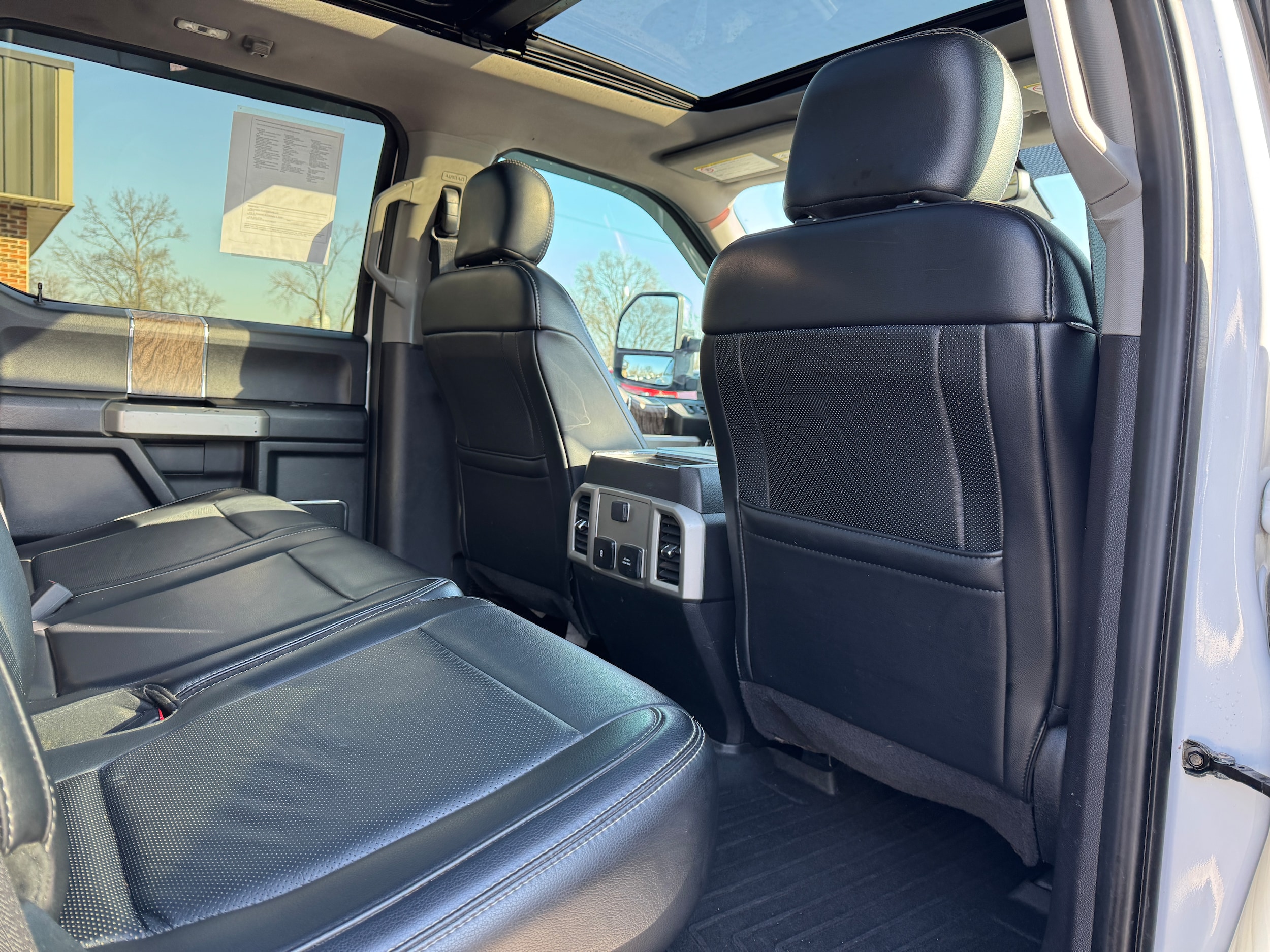 2019 Ford F-350 Super Duty Lariat - Photo 15