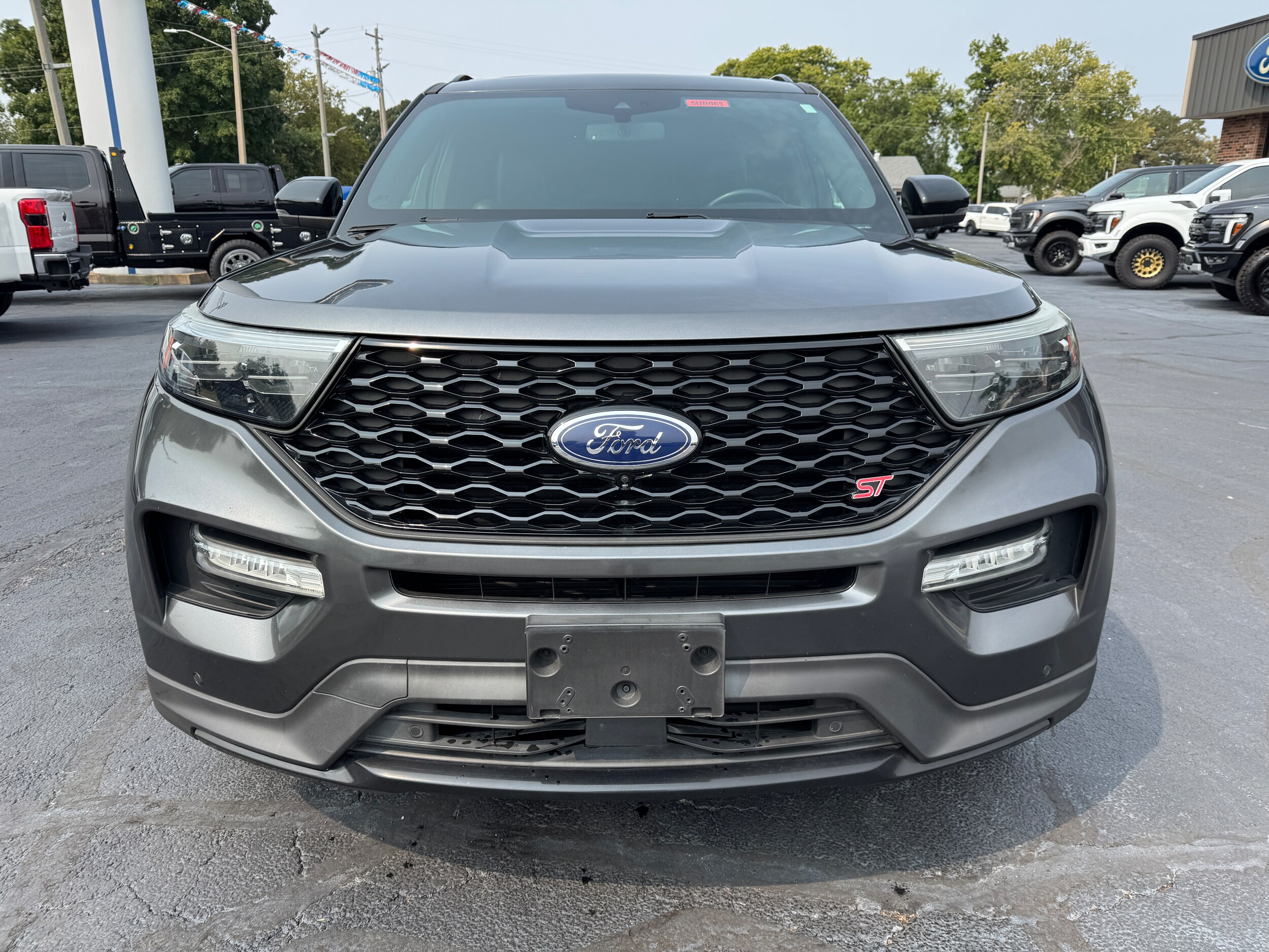 2020 Ford Explorer ST photo 2