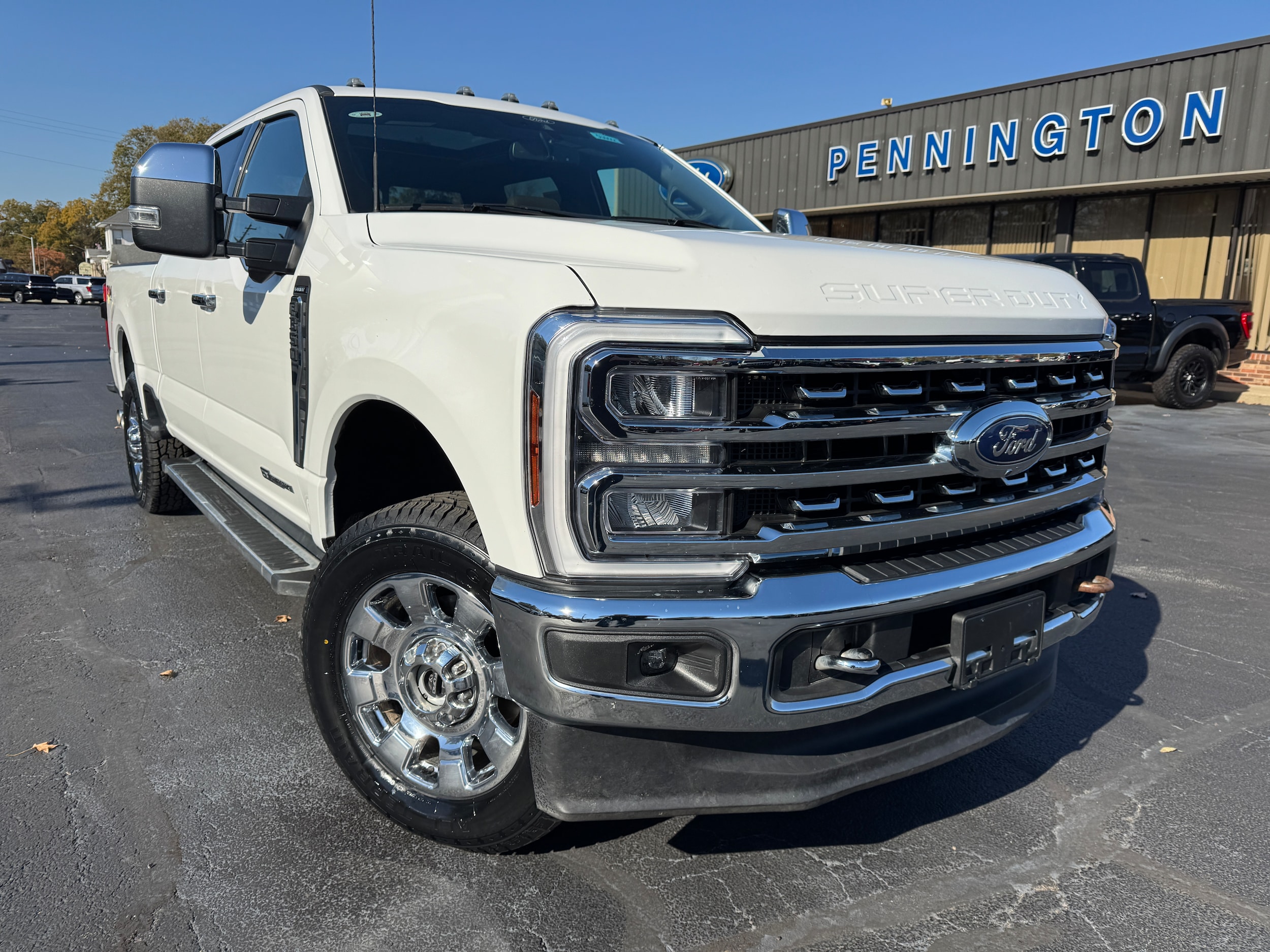 2024 Ford F-350 Super Duty Lariat's photo
