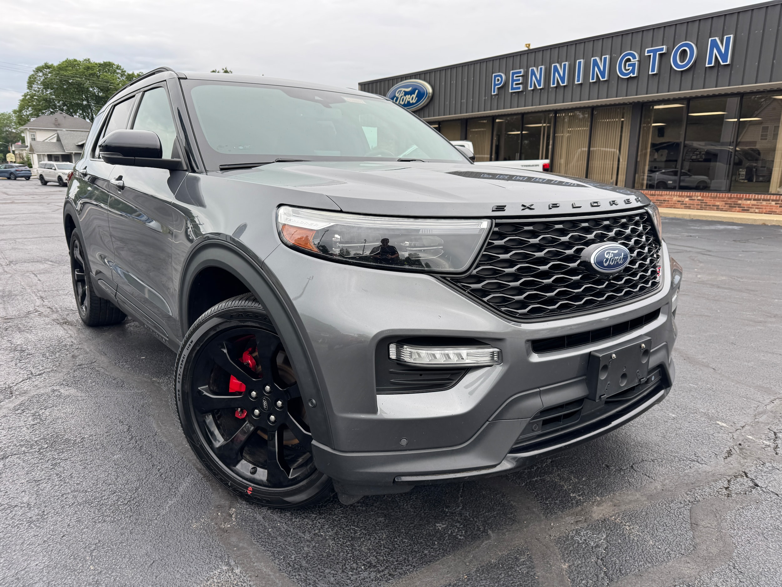 2021 Ford Explorer ST 4WD's photo