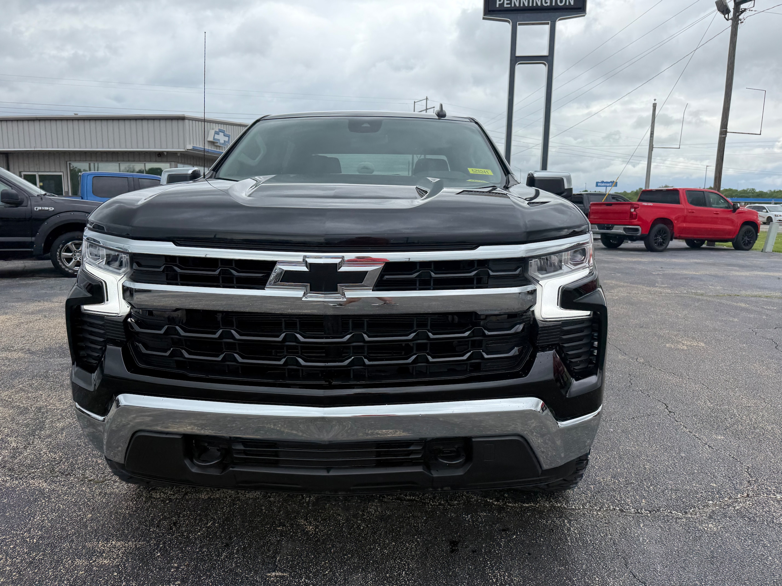 Used 2023 Chevrolet Silverado 1500 LT with VIN 1GCPDDEK1PZ232830 for sale in Salem, IL