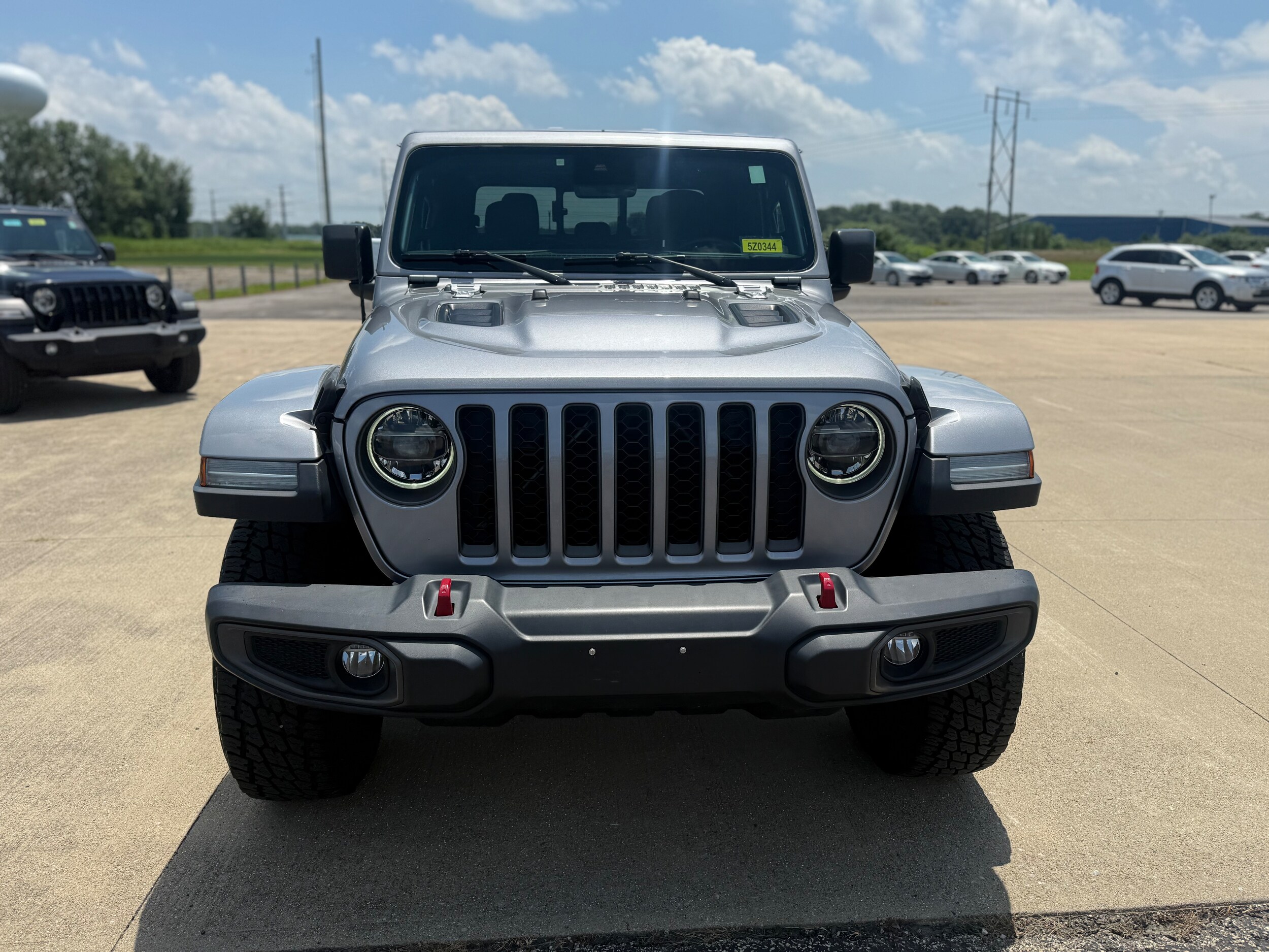 2020 Jeep Gladiator Rubicon photo 2