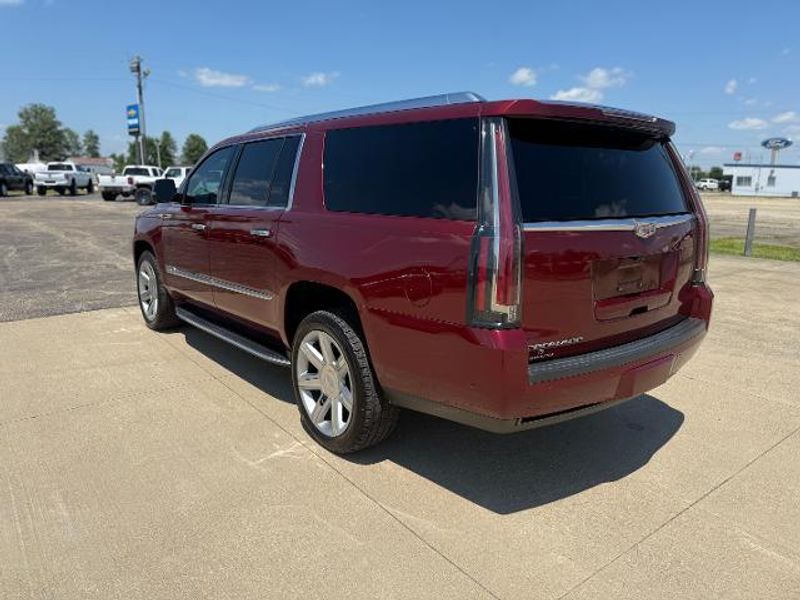 2020 Cadillac Escalade ESV Premium Luxury - Photo 37