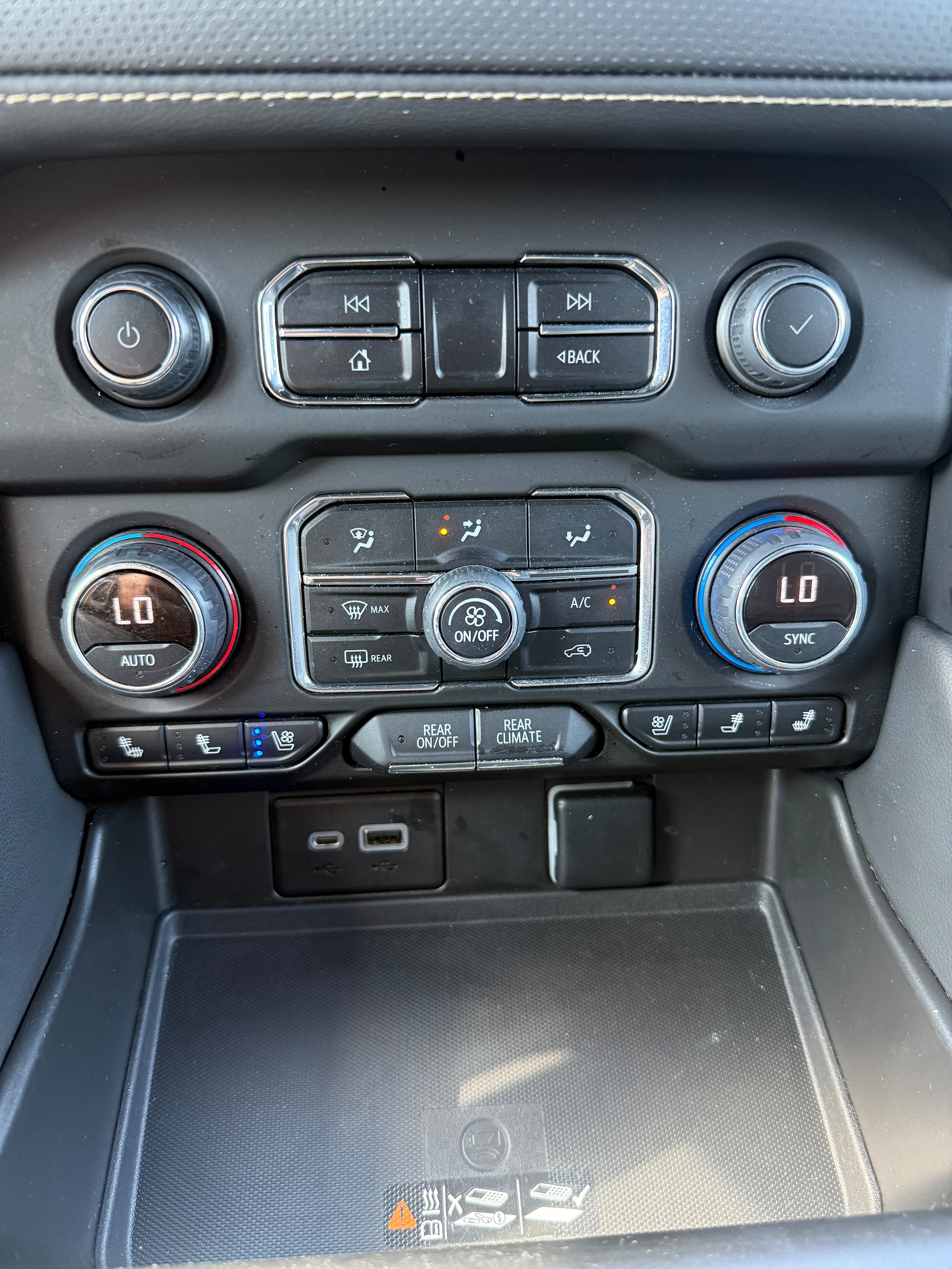 2022 Chevrolet Tahoe Premier - Photo 20