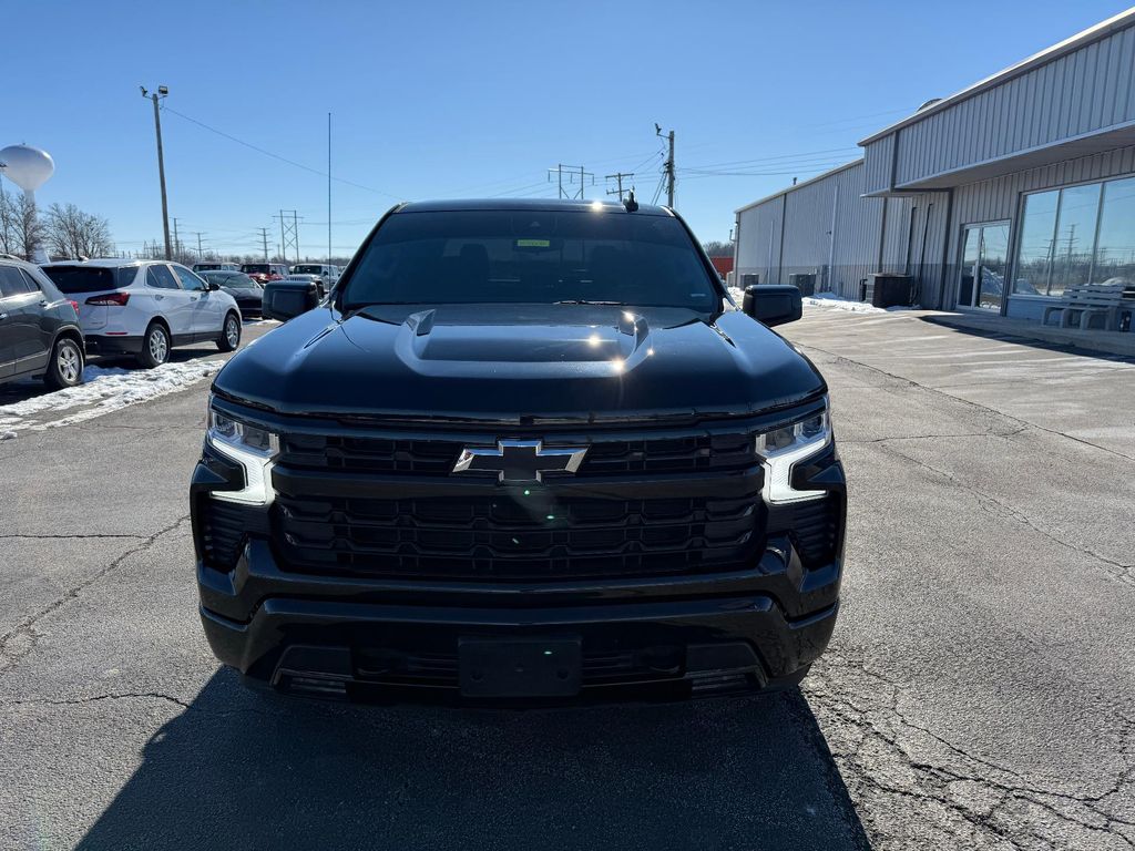 2023 Chevrolet Silverado 1500 RST photo 2