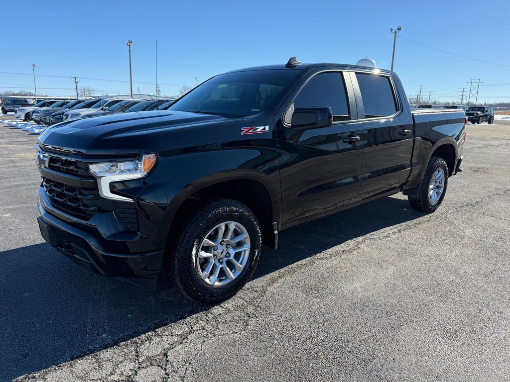2023 Chevrolet Silverado 1500 RST photo 3