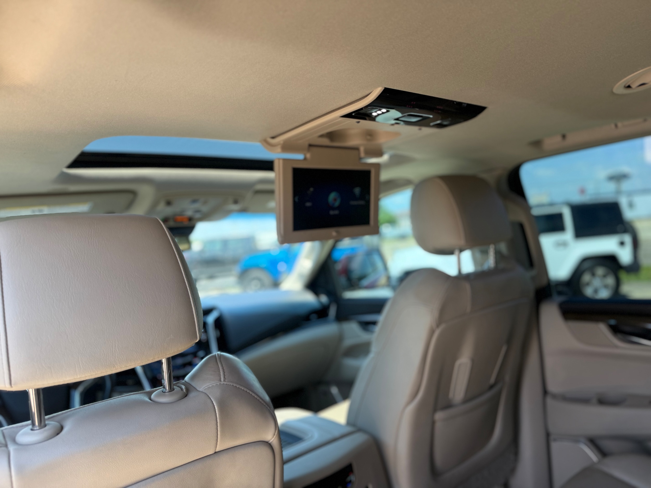 2020 Cadillac Escalade ESV Premium Luxury - Photo 18