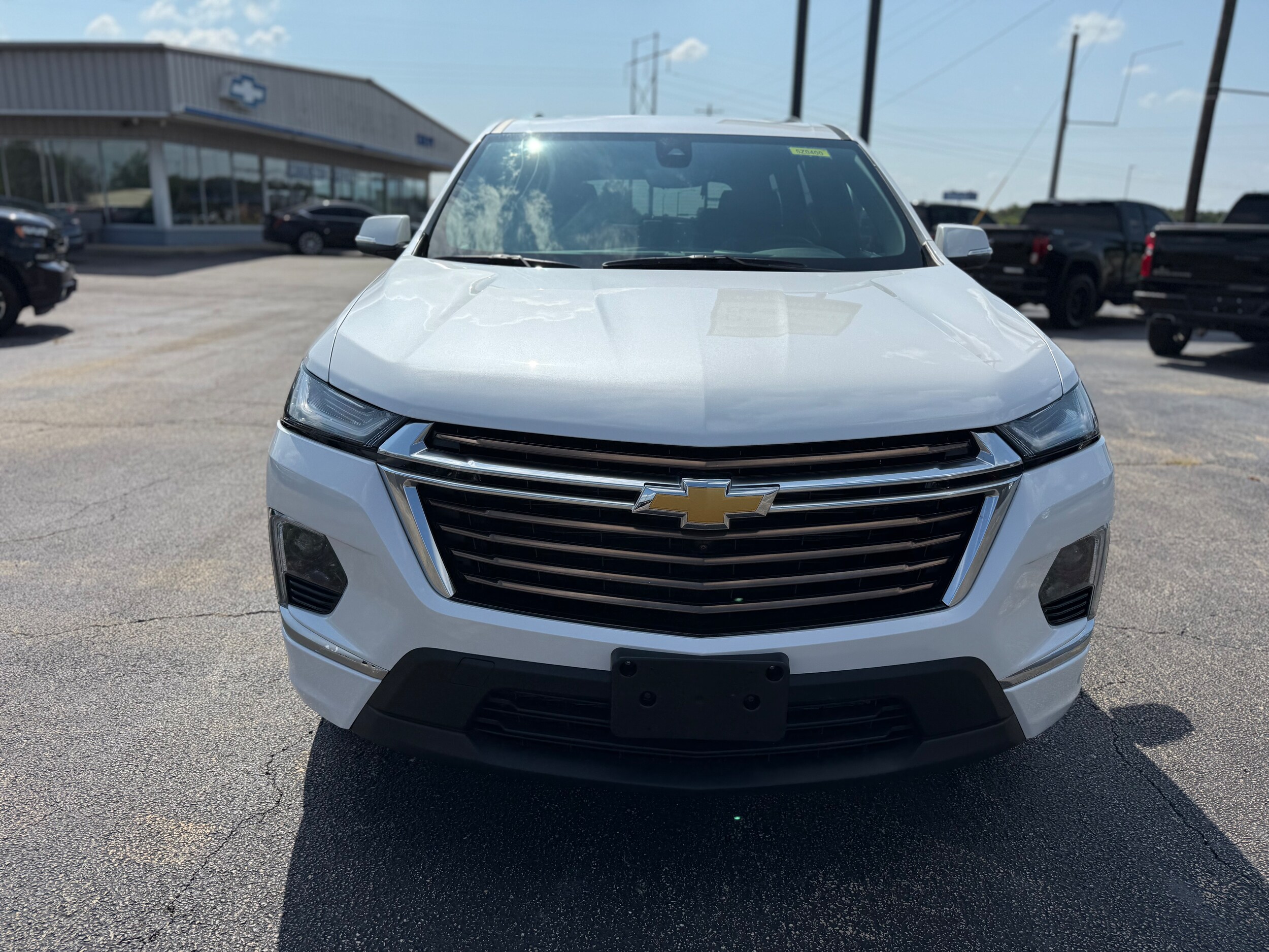 2023 Chevrolet Traverse High Country photo 2