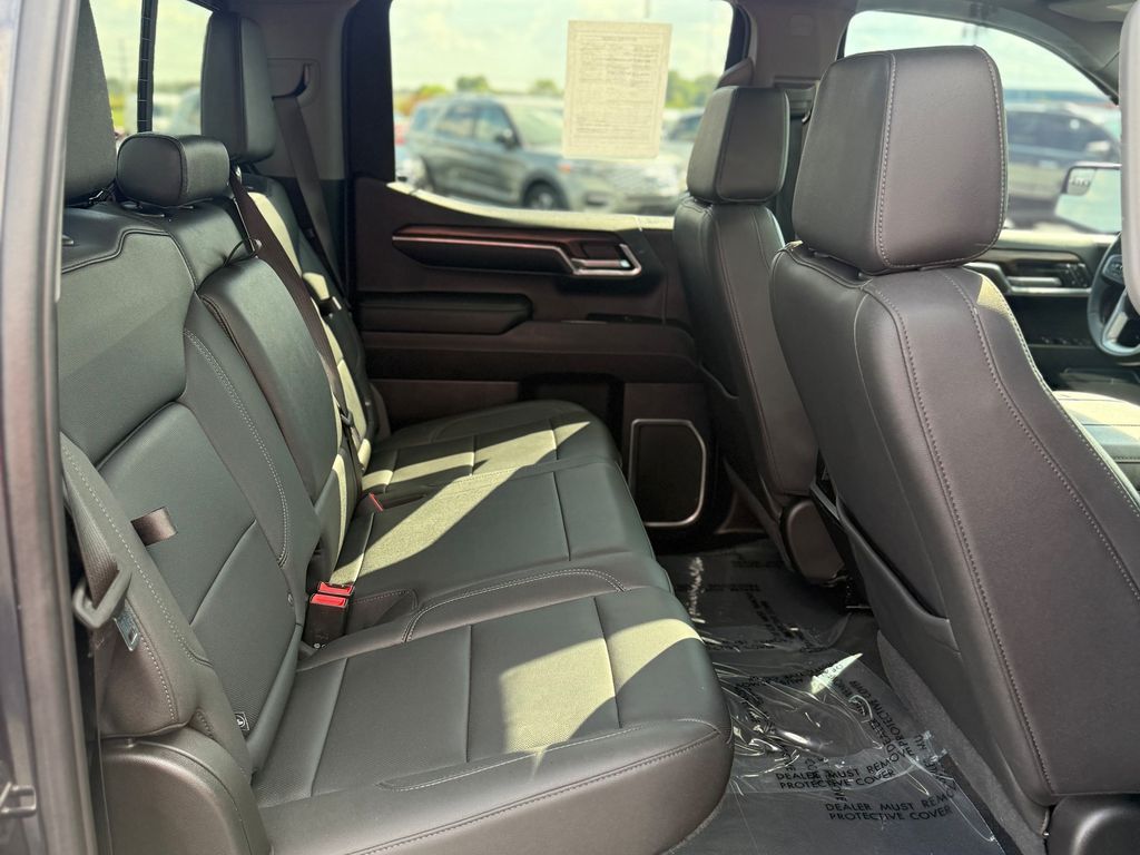 2023 GMC Sierra 1500 SLT - Photo 51